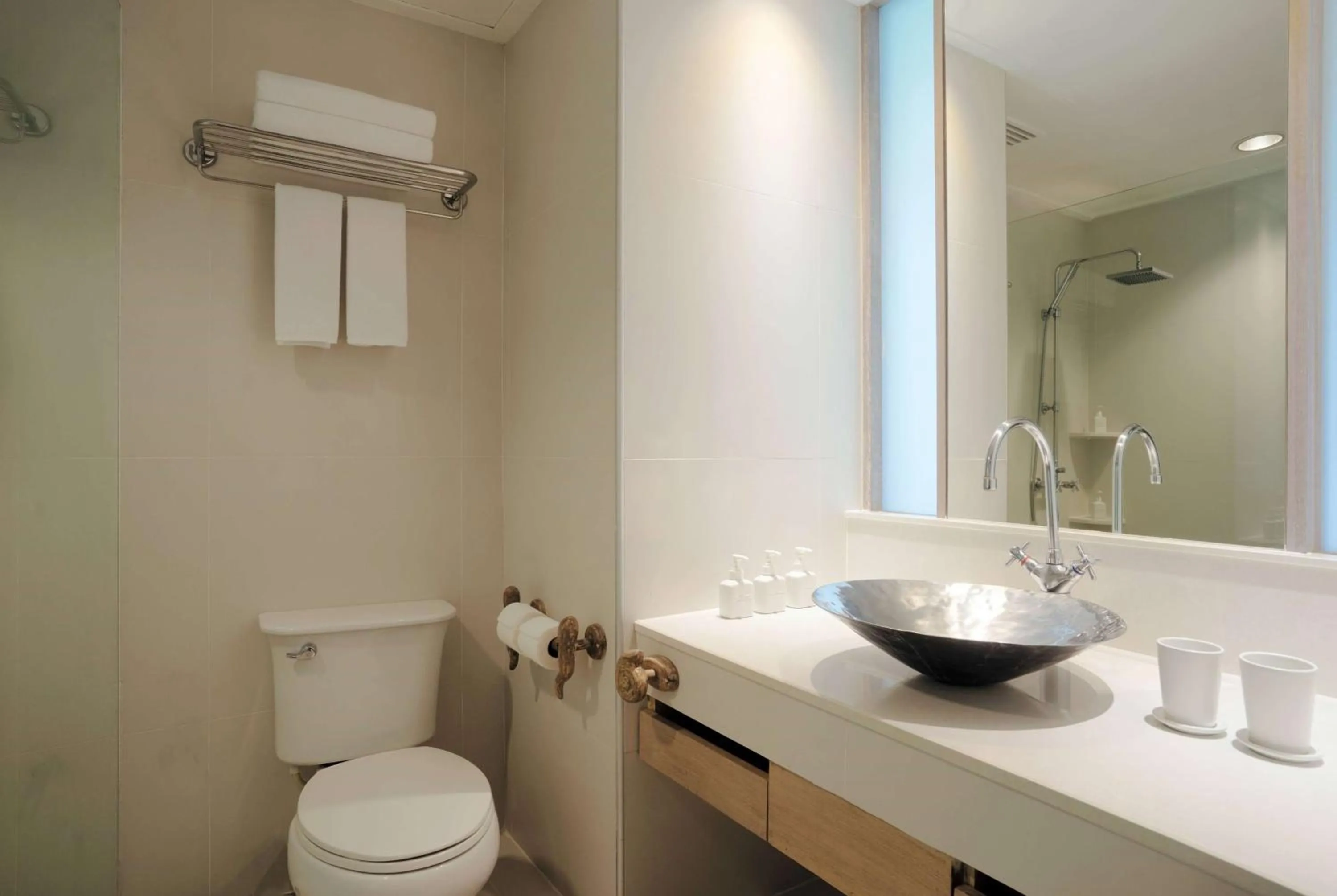 TV and multimedia in Wyndham Hua Hin Pranburi Resort & Villas