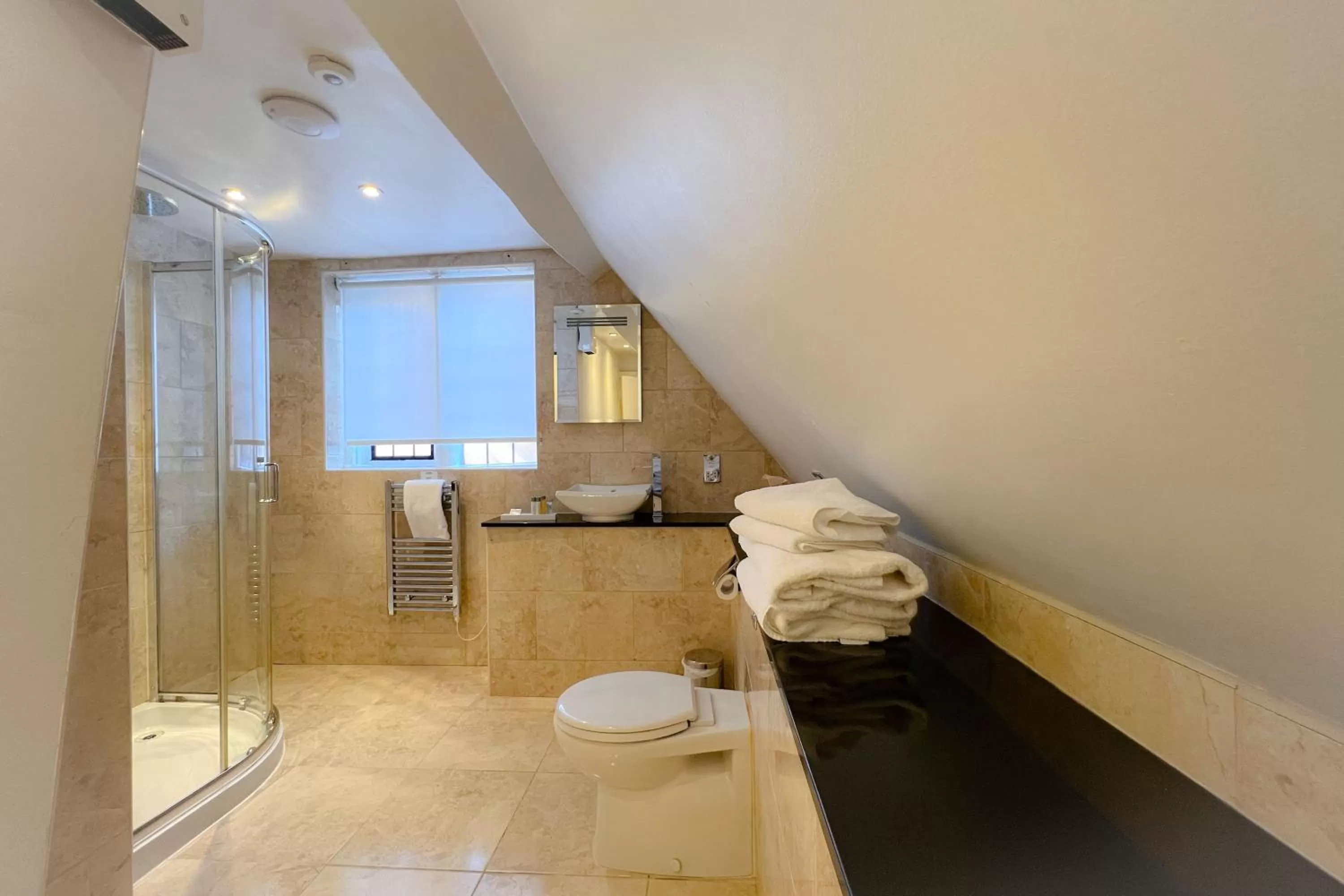 Bathroom in Castle Bromwich Hall Hotel, BW Signature Collection by Best Western