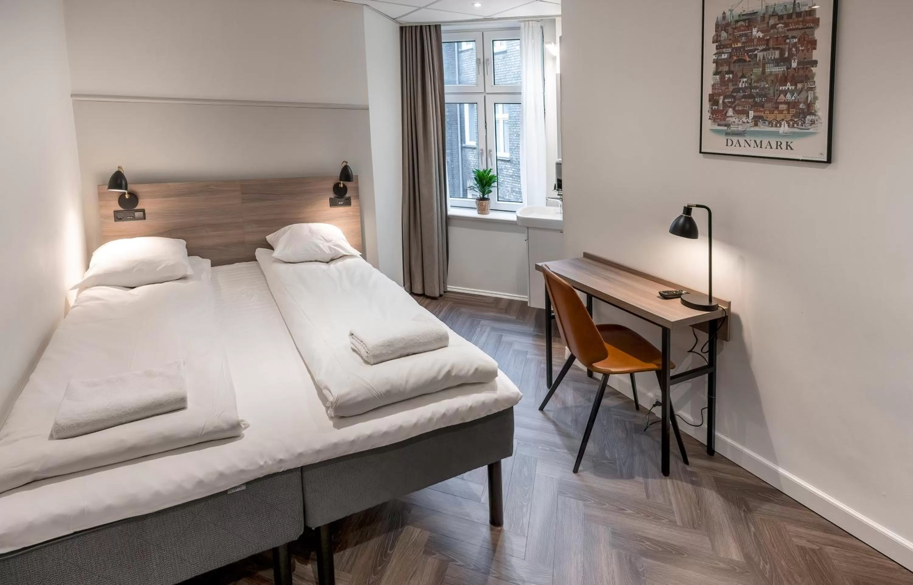 Photo of the whole room, Bed in Go Hotel Saga