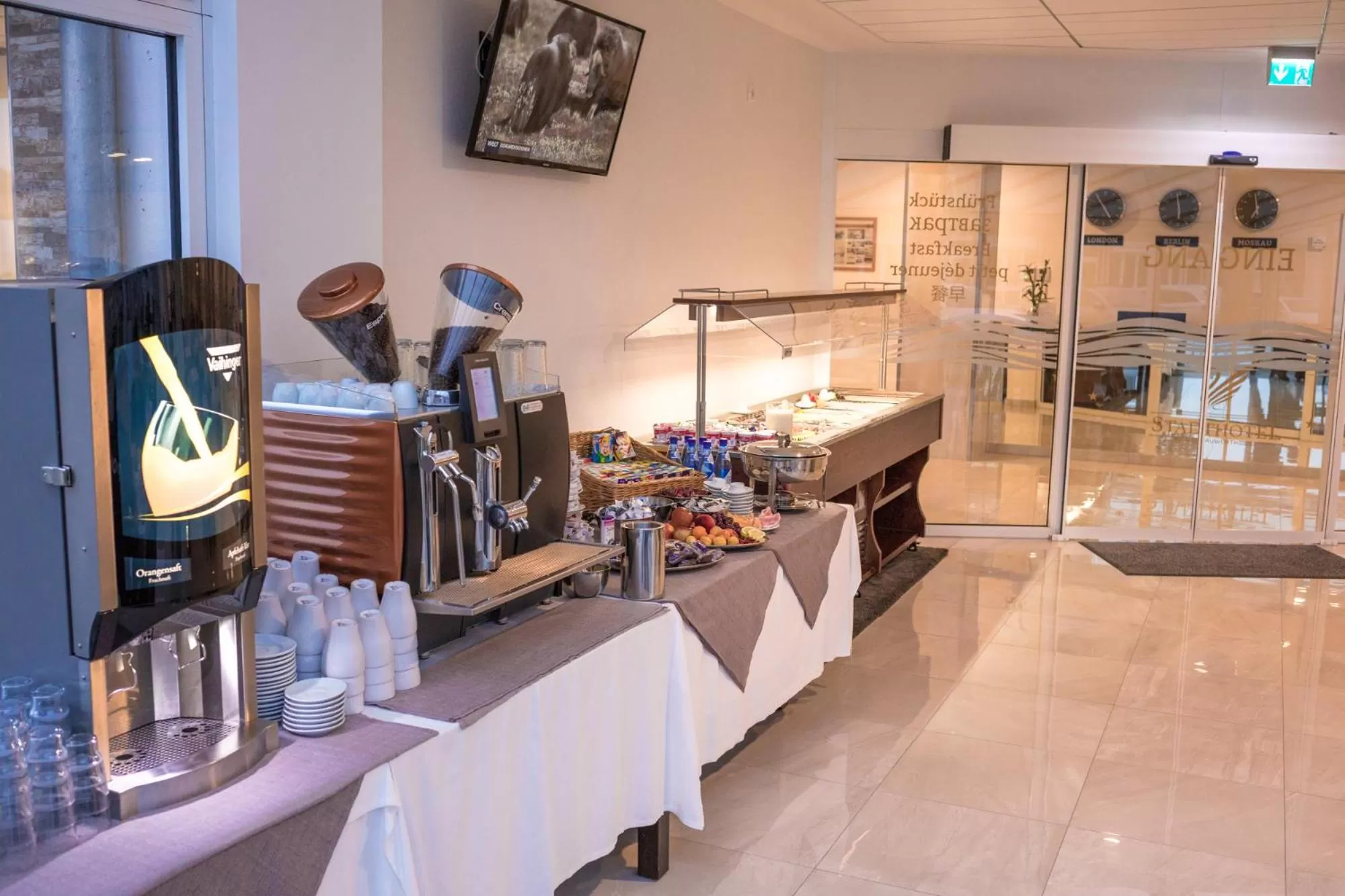 Buffet breakfast, Restaurant/Places to Eat in Stadthotel Donauwörth