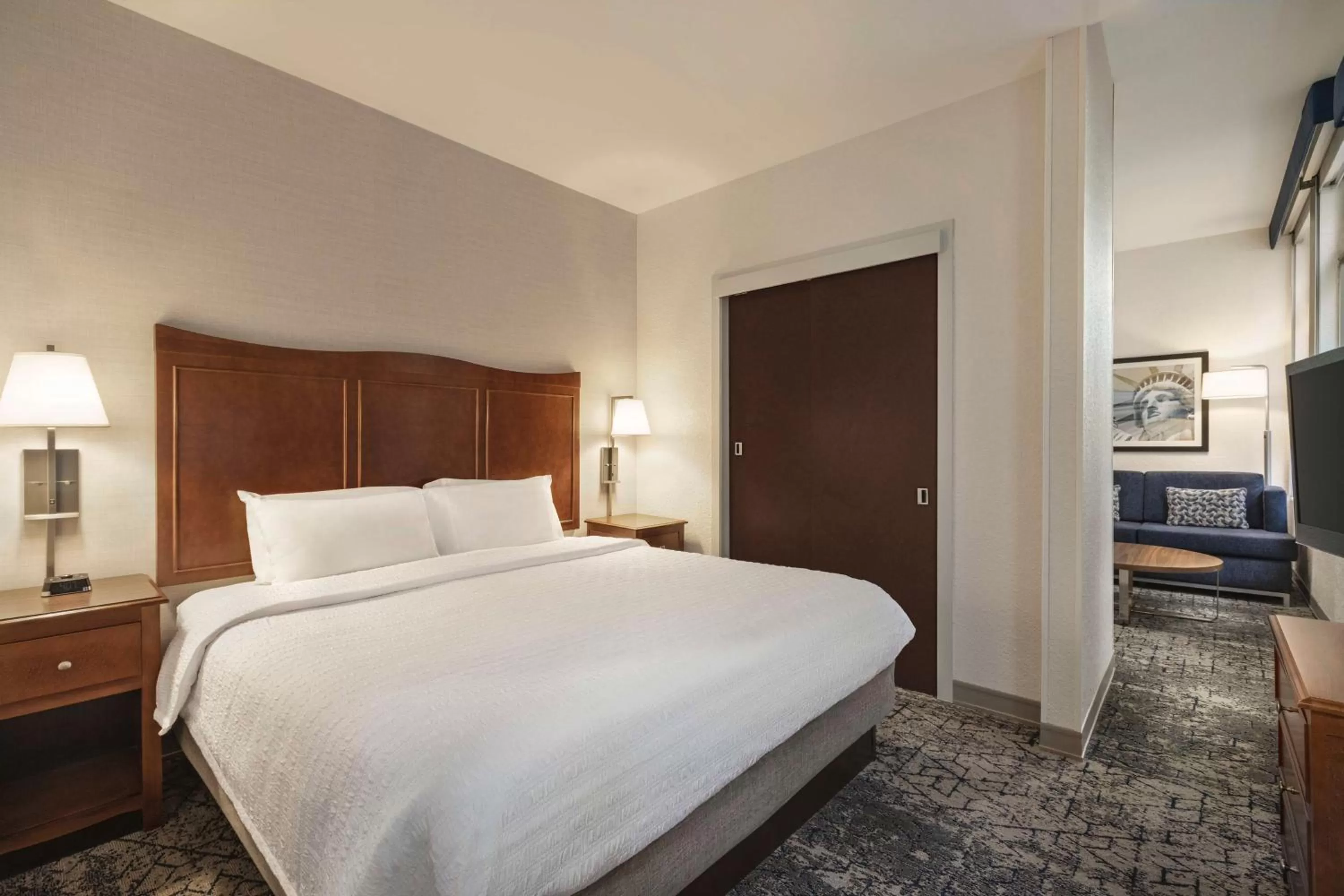 Bedroom, Bed in Hampton Inn Manhattan/Downtown- Financial District
