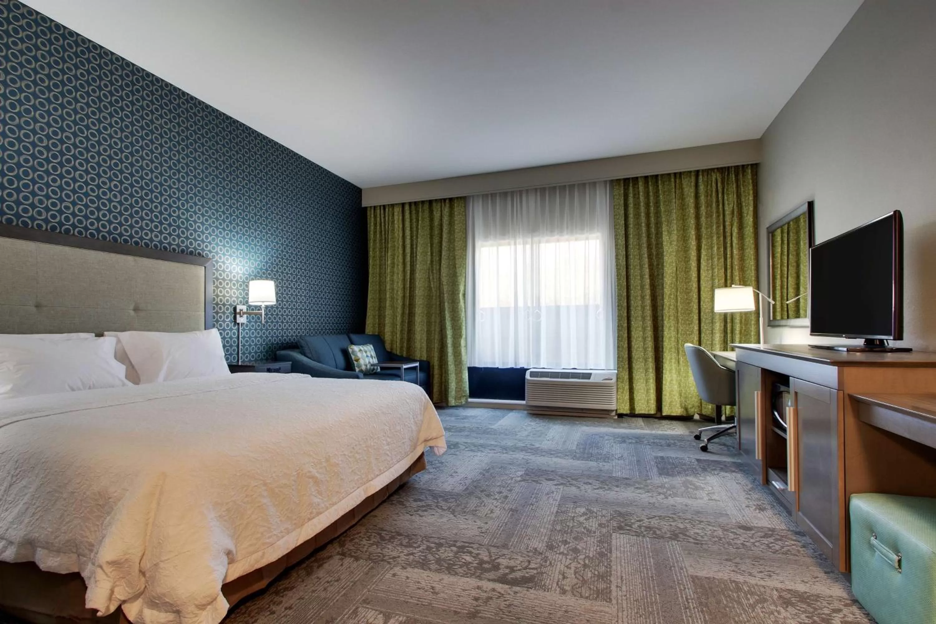 Bedroom, Bed in Hampton Inn & Suites By Hilton Knightdale Raleigh