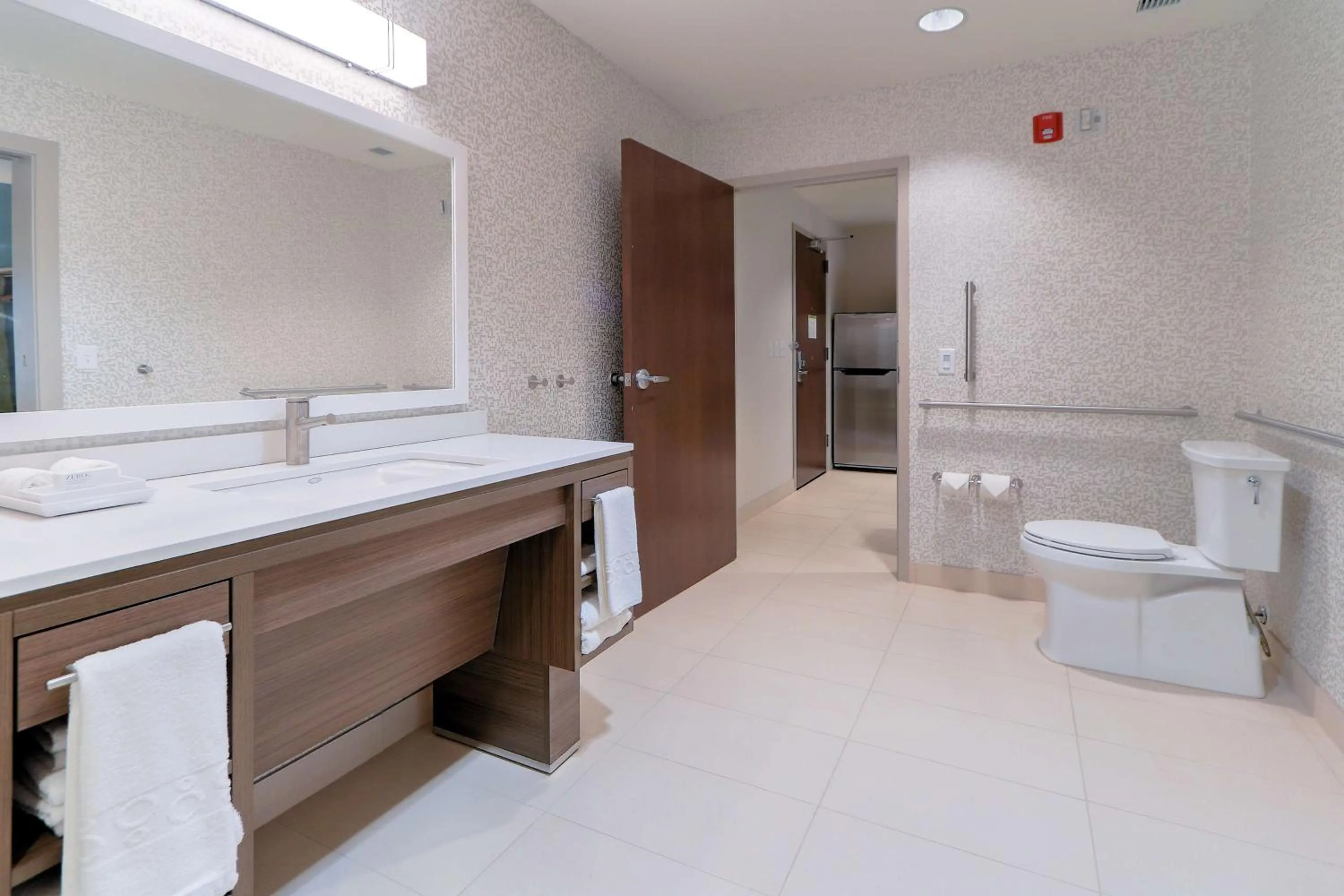 Bathroom in Home2 Suites By Hilton Alcoa Knoxville Airport