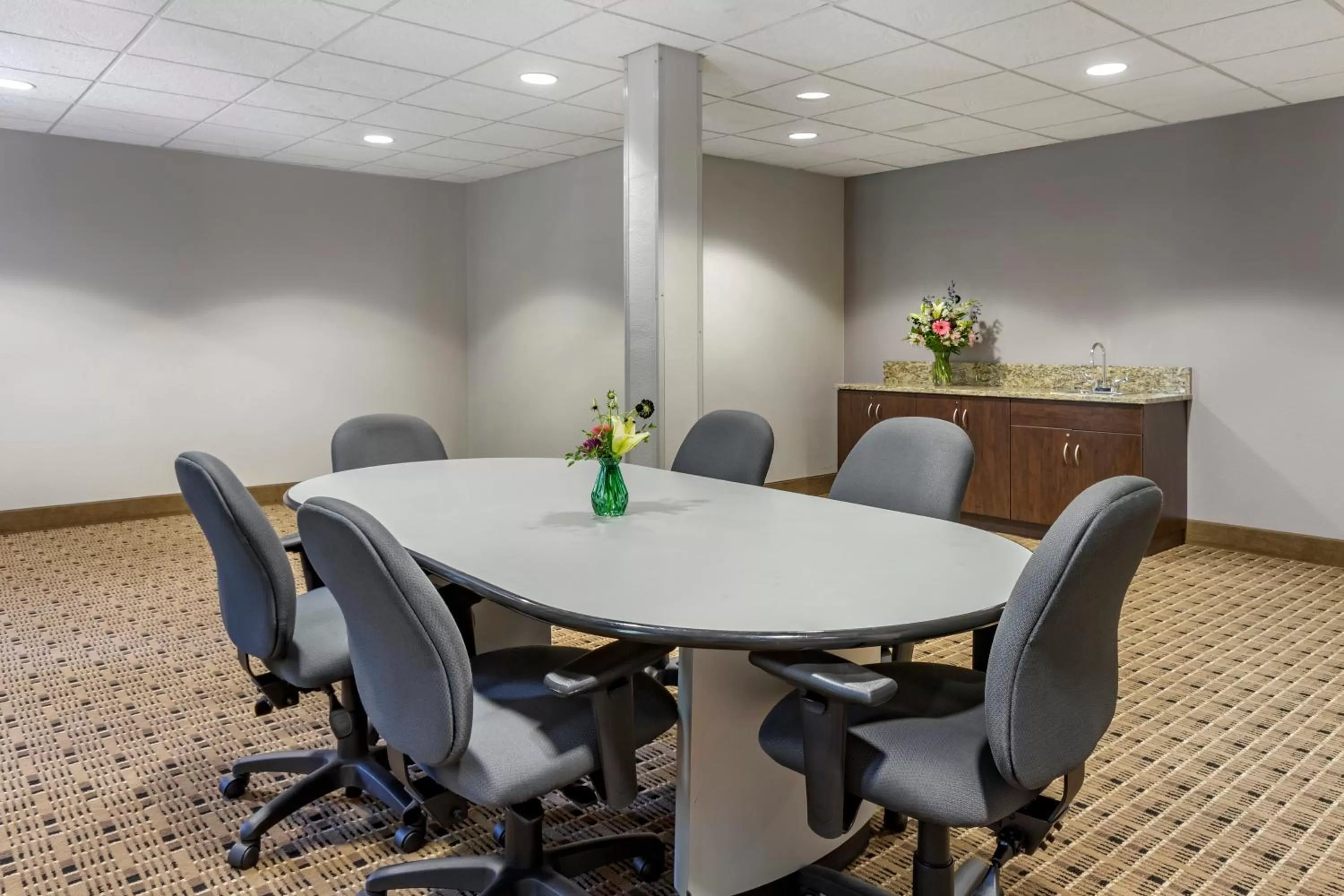 Meeting/conference room in Microtel Inn & Suites Dillsboro/Sylva