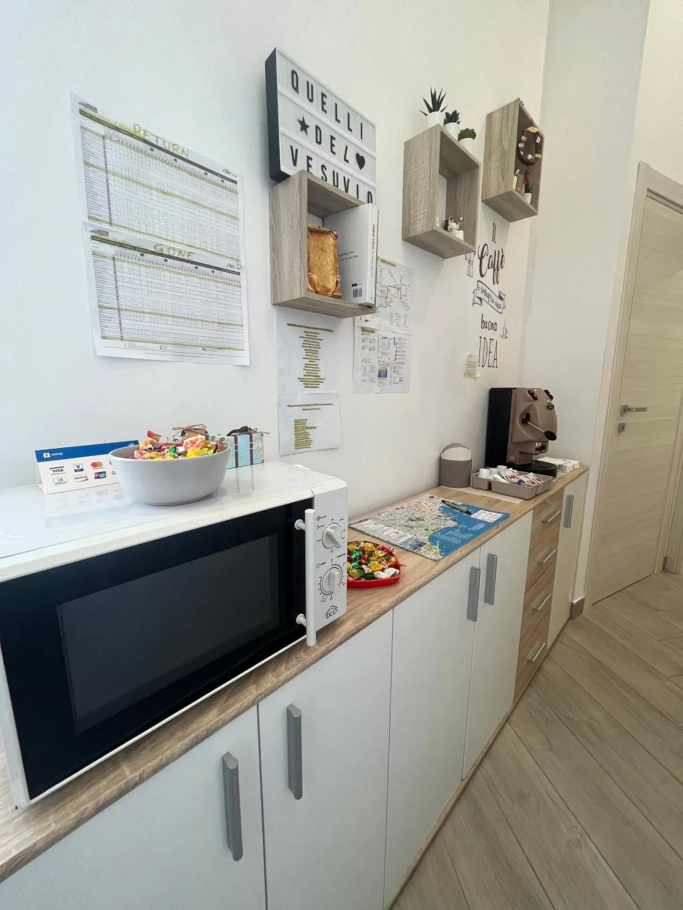 Food, Kitchen/Kitchenette in Quelli del vesuvio