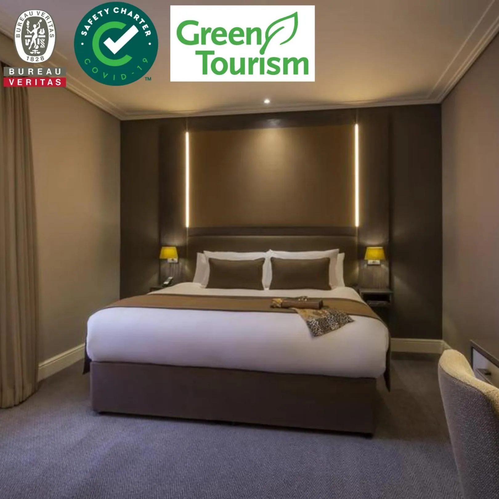 Bedroom, Bed in Belvedere Hotel, Dublin City Centre