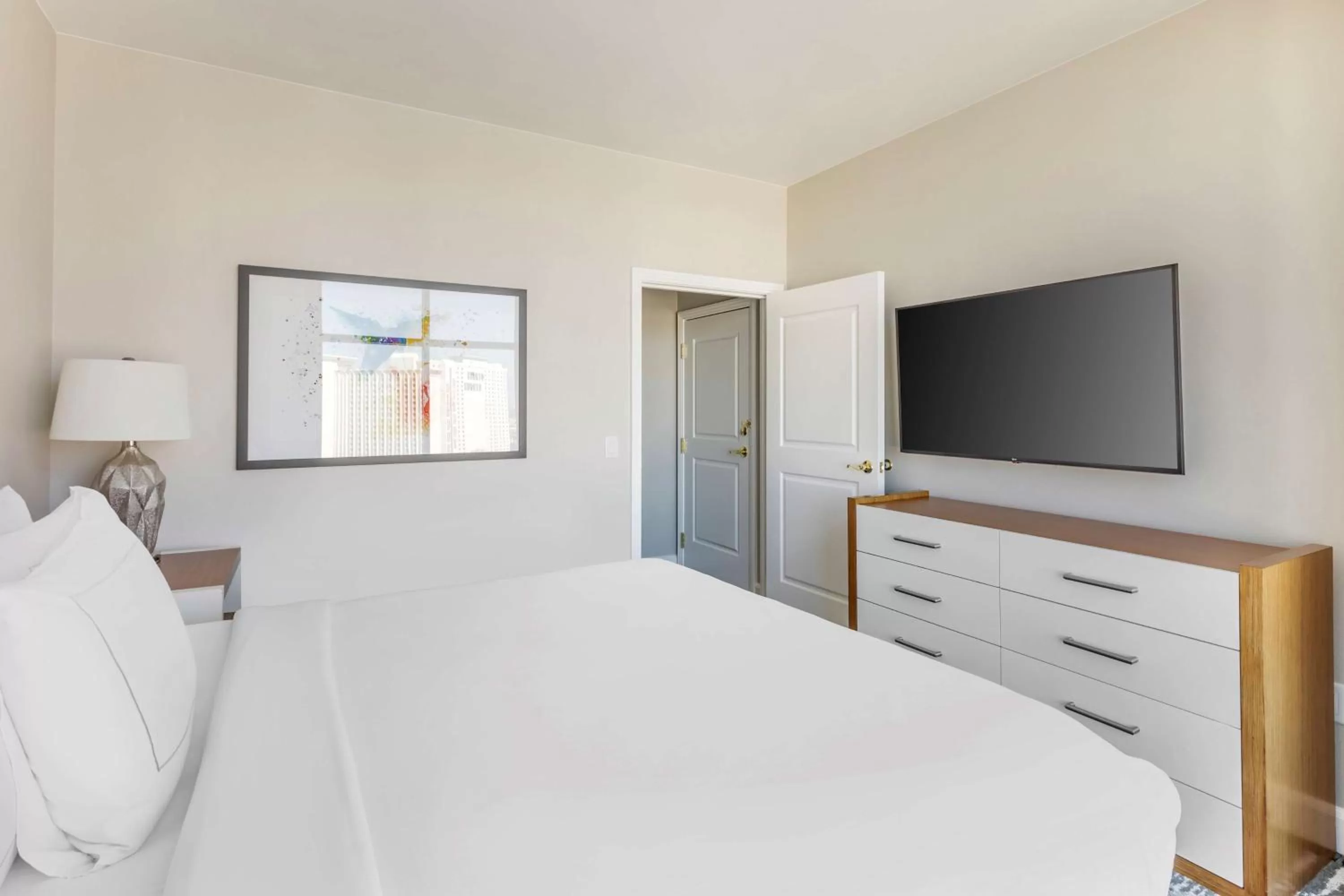 Bed in Hilton Grand Vacations Club on the Las Vegas Strip