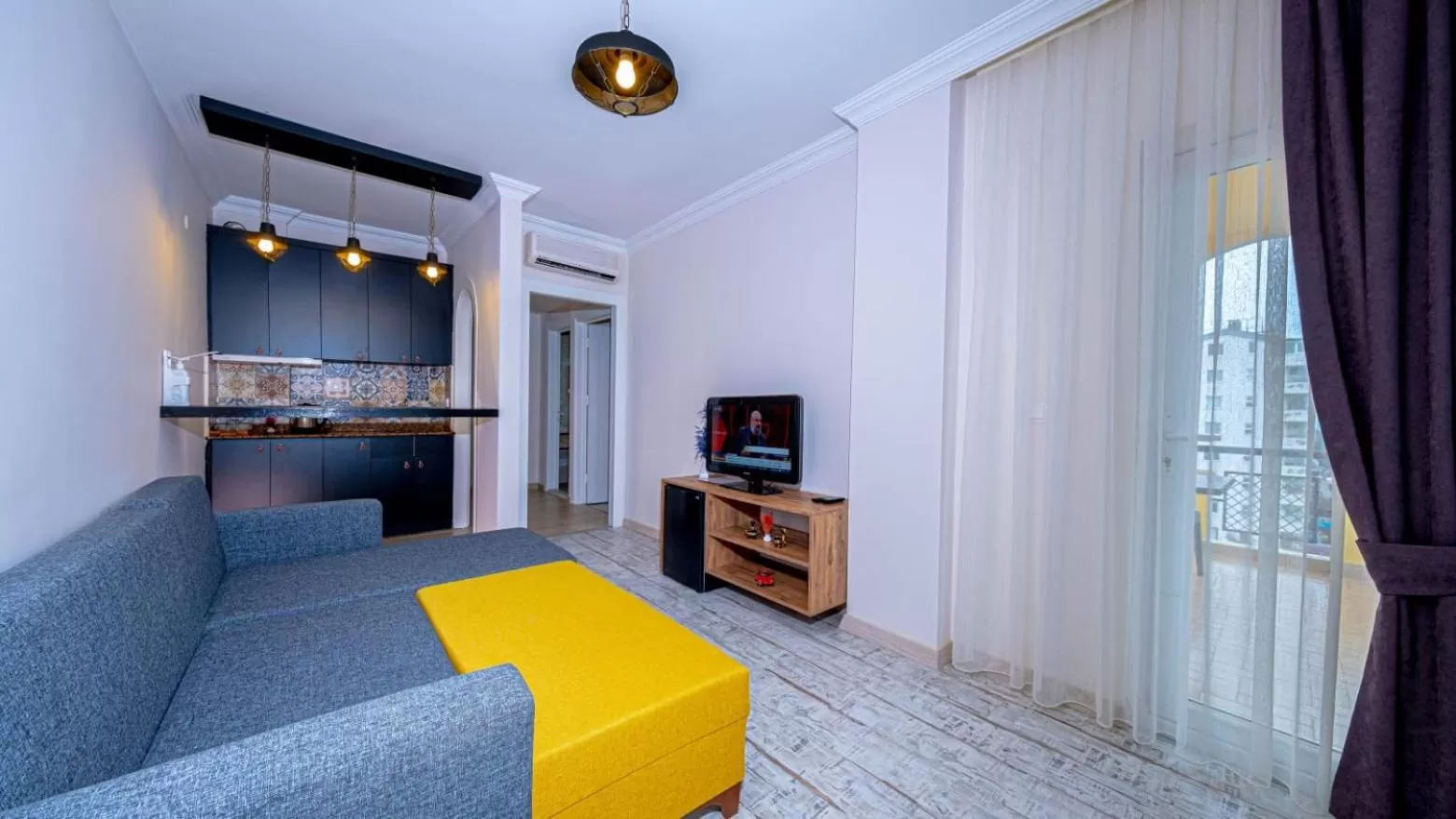 Living room, Seating Area in BEETLE HOUSE COFFEE HOTEL