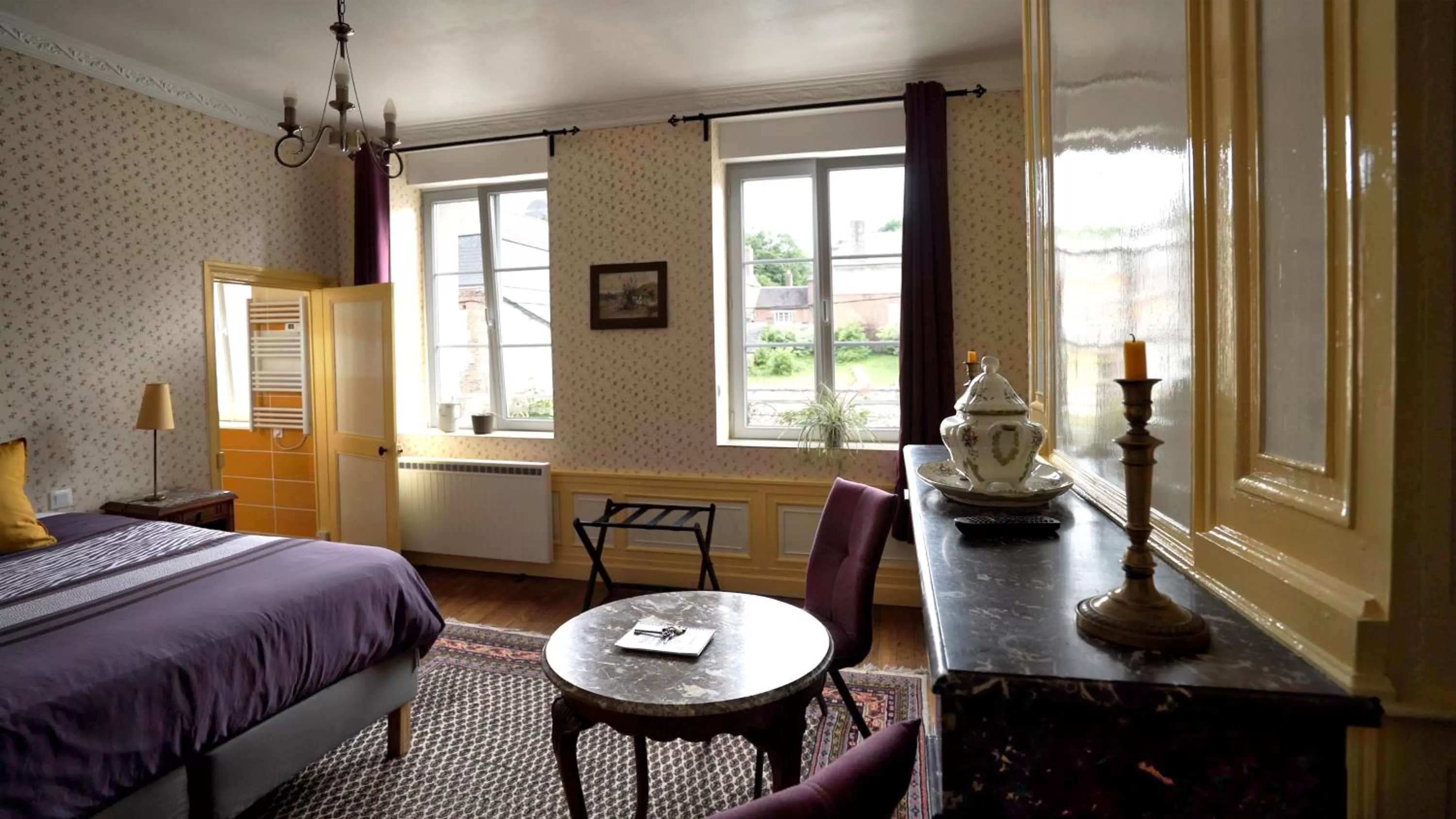 Seating area in Au Chapitre