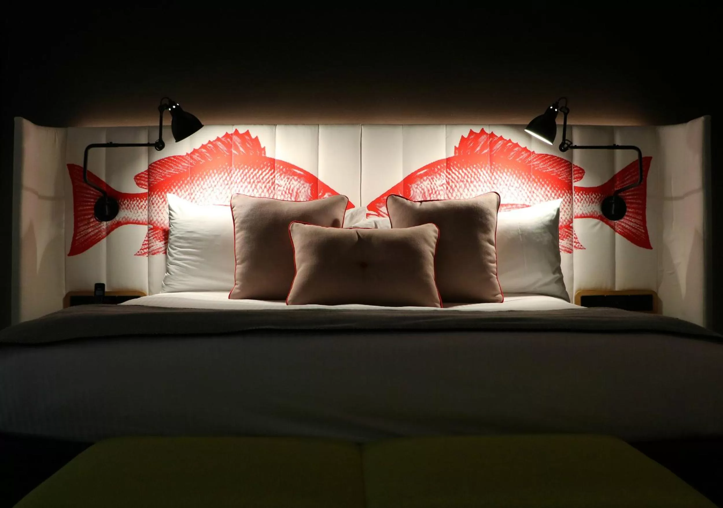 Bed in Ovolo Sydney Woolloomooloo, a Wyndham Hotel