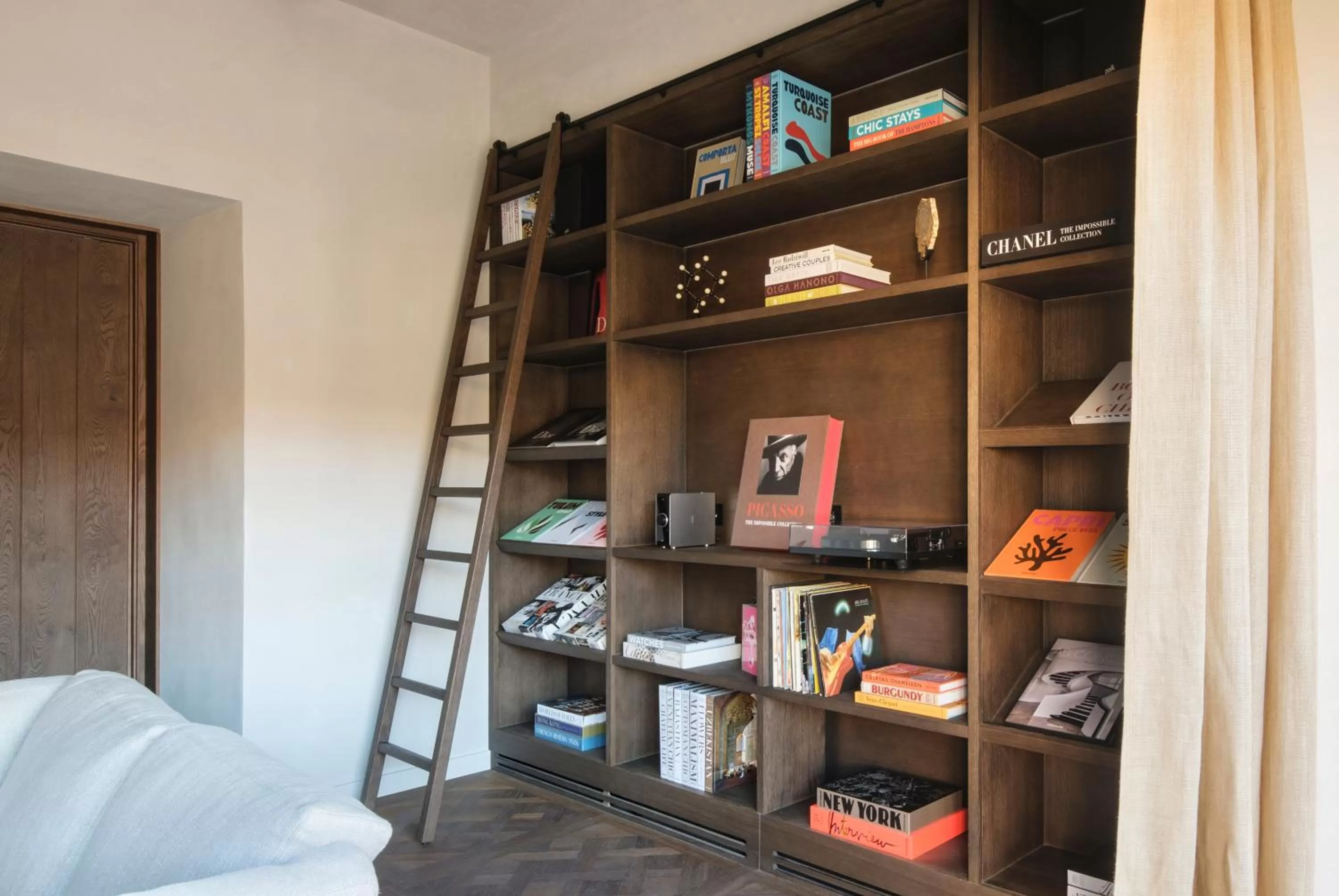 Library in Can Ferrereta