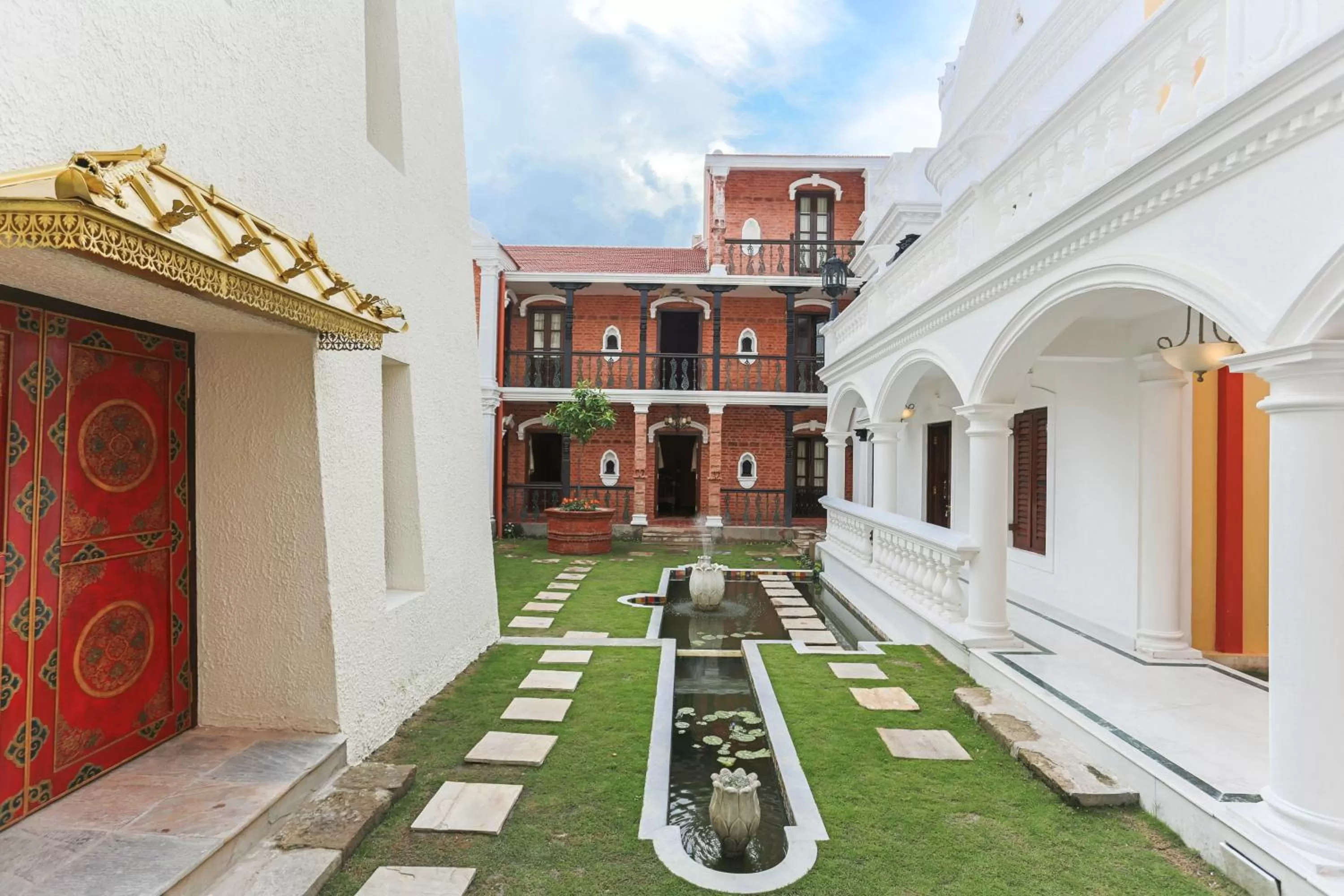 Garden in Baber Mahal Vilas - The Heritage Hotel