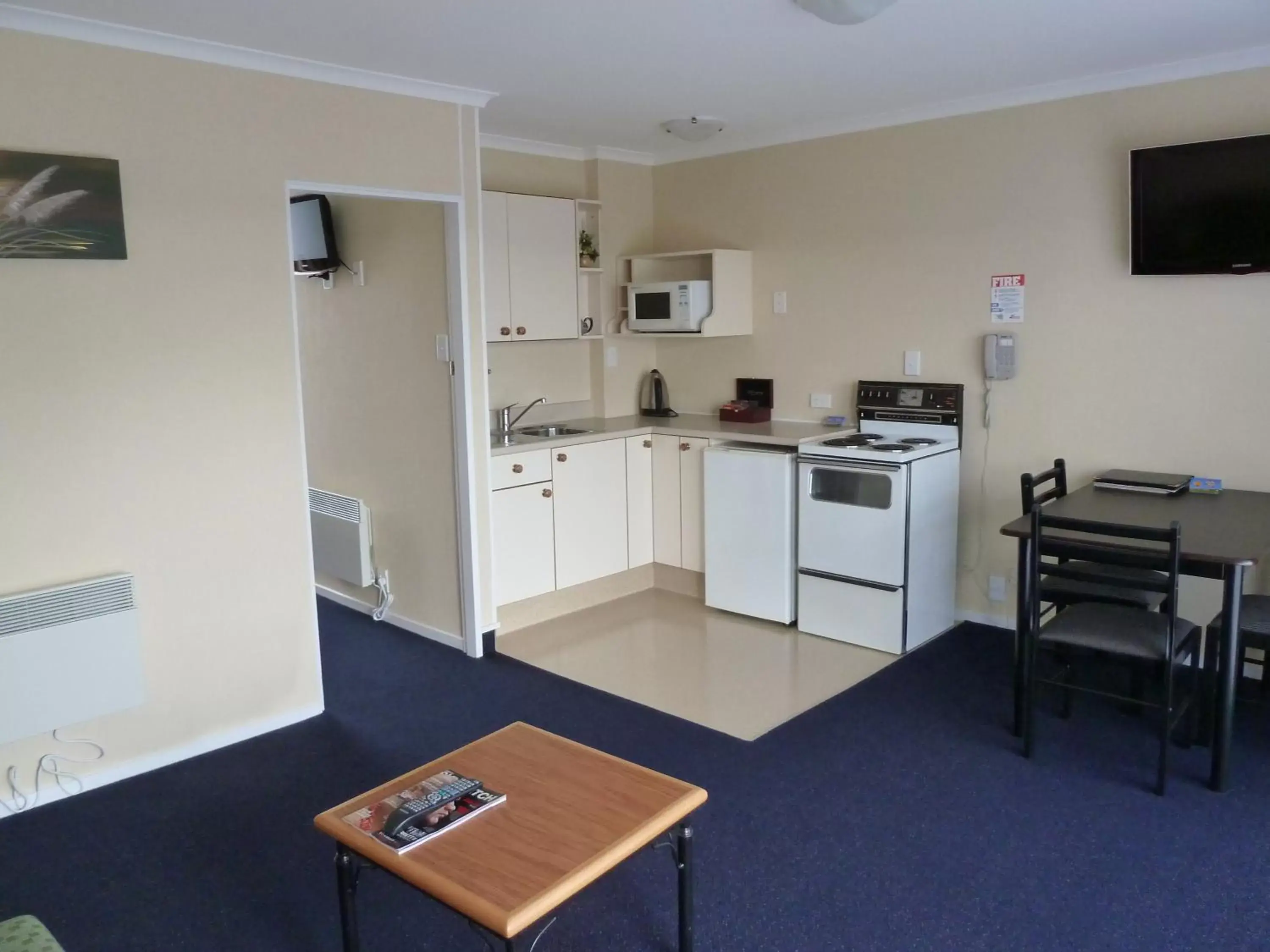 Two-Bedroom Apartment in Monarch Motel Two-Bedroom Apartment in Monarch Motel