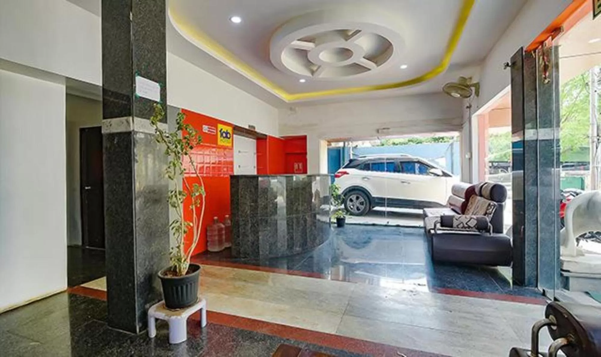 Lobby or reception in Fab Express Lloyd's Inn - Near Kodambakkam Railway Station