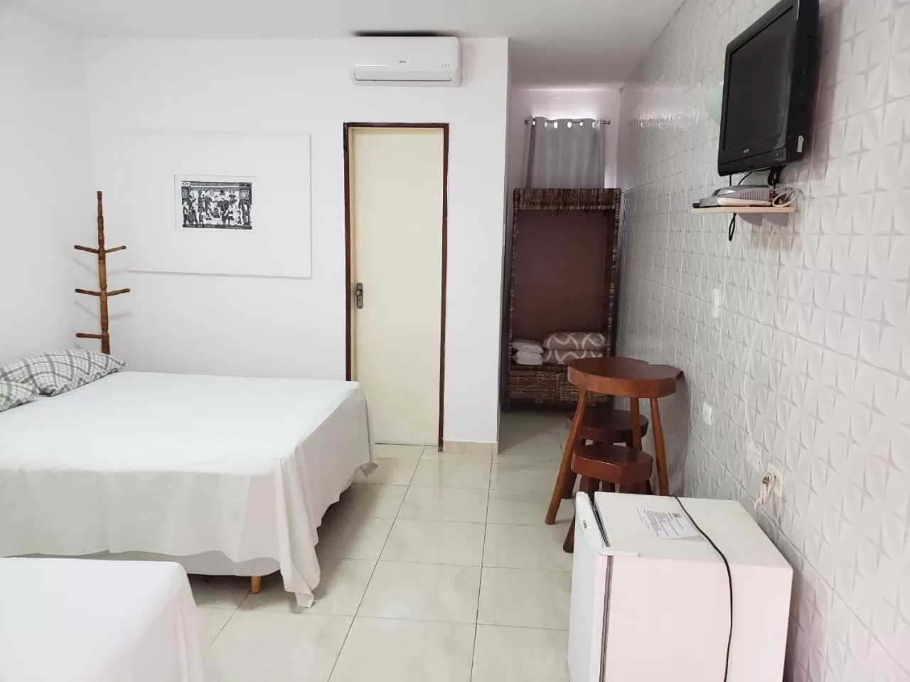 Decorative detail, TV/Entertainment Center in Pousada Costa Tropical