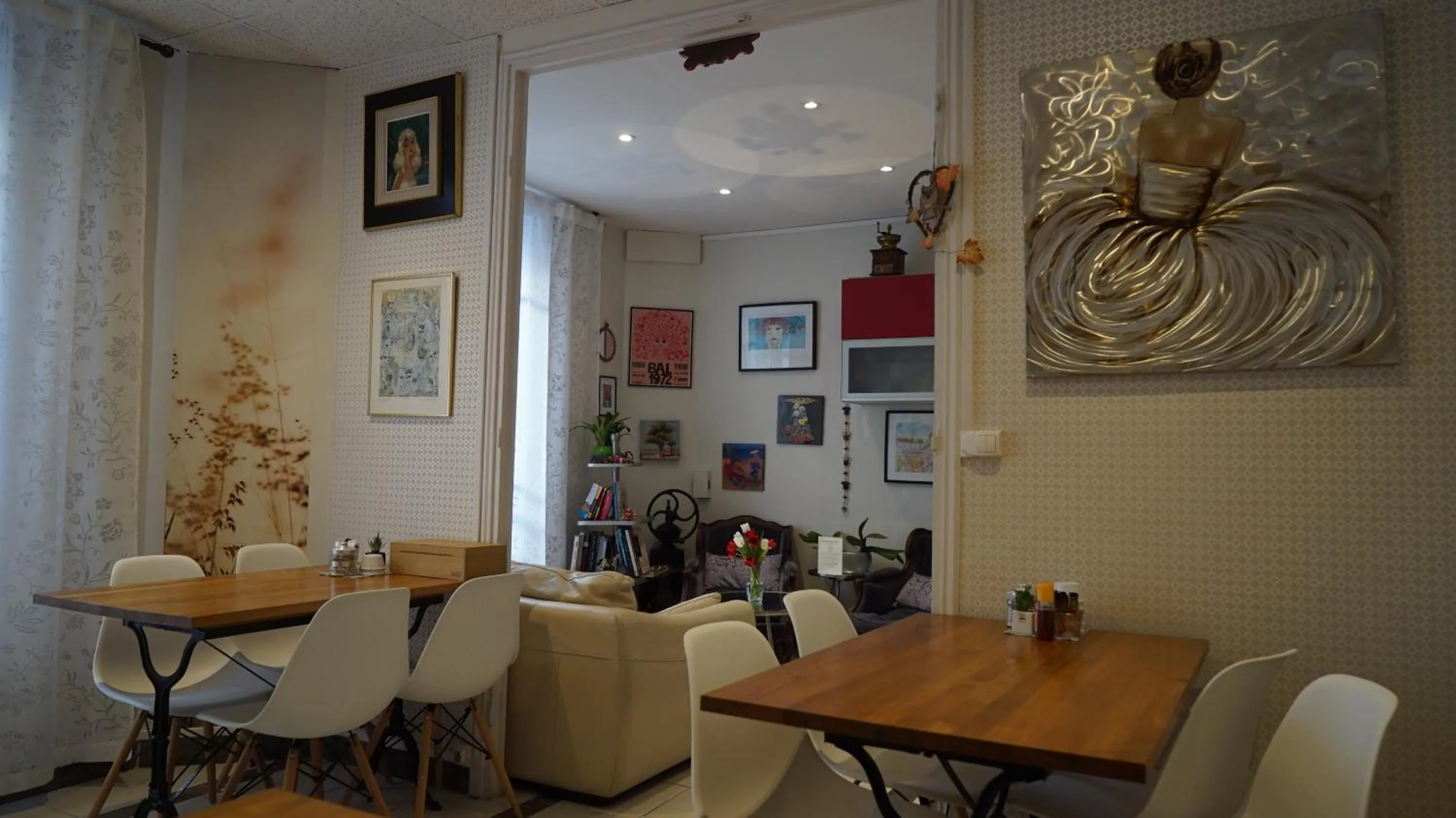 Dining area in Hotel des Dames