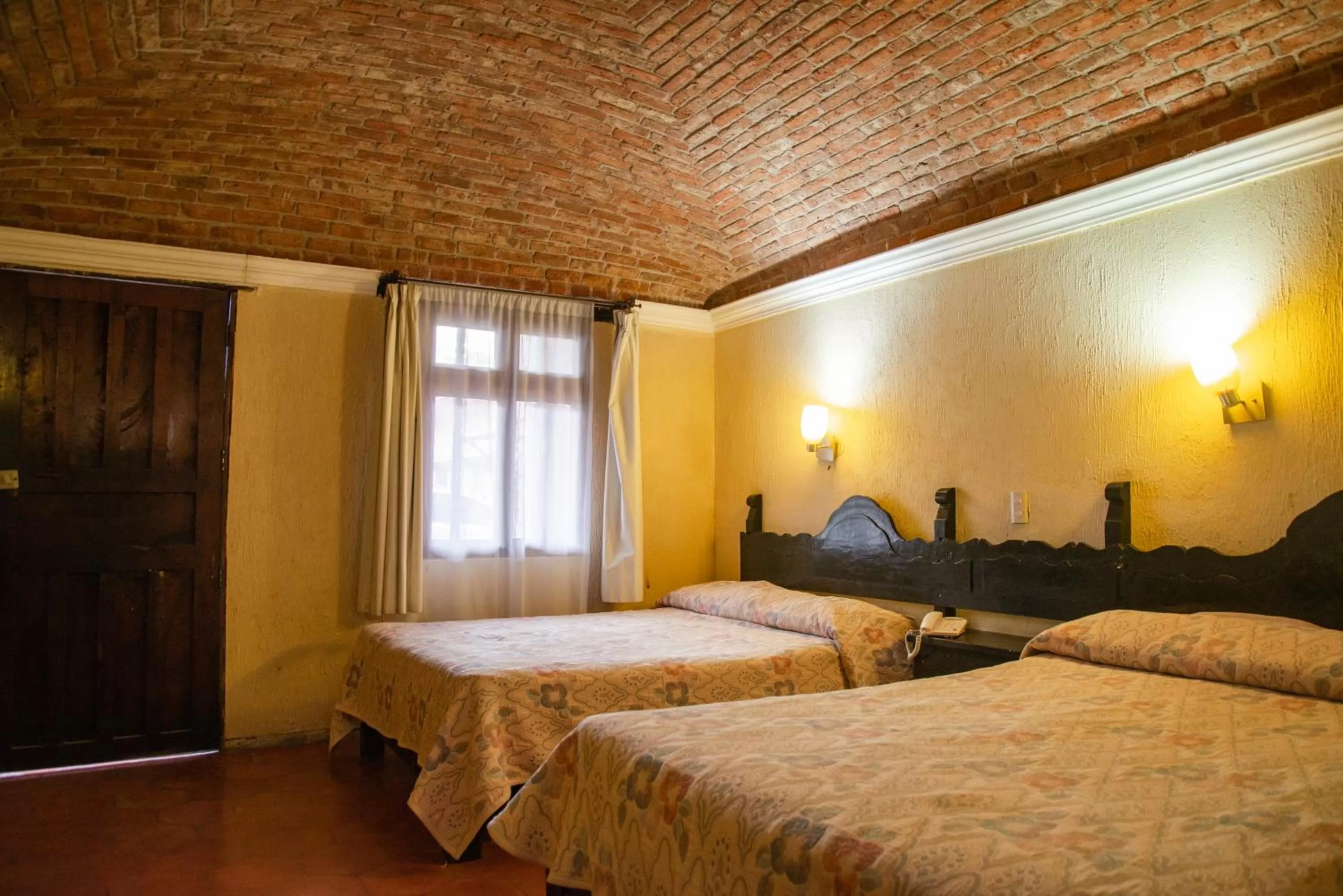 Photo of the whole room, Bed in Hotel Hacienda de Cobos