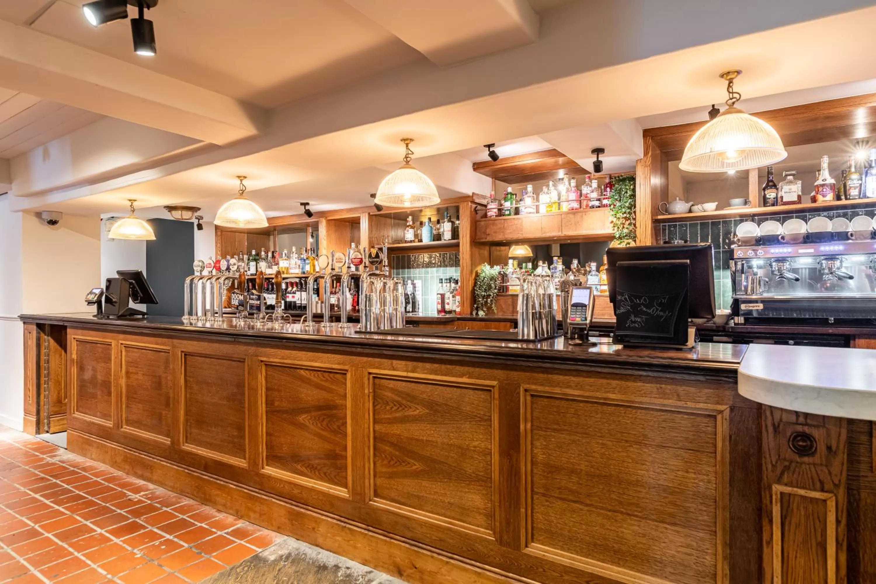 Restaurant/places to eat in The Hawes Inn by Innkeeper's Collection