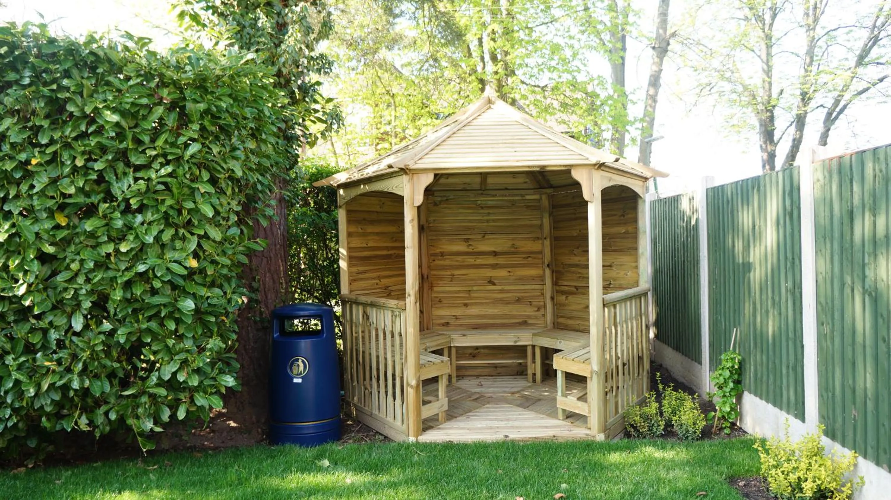 Garden in The Lawn Guest House Gatwick