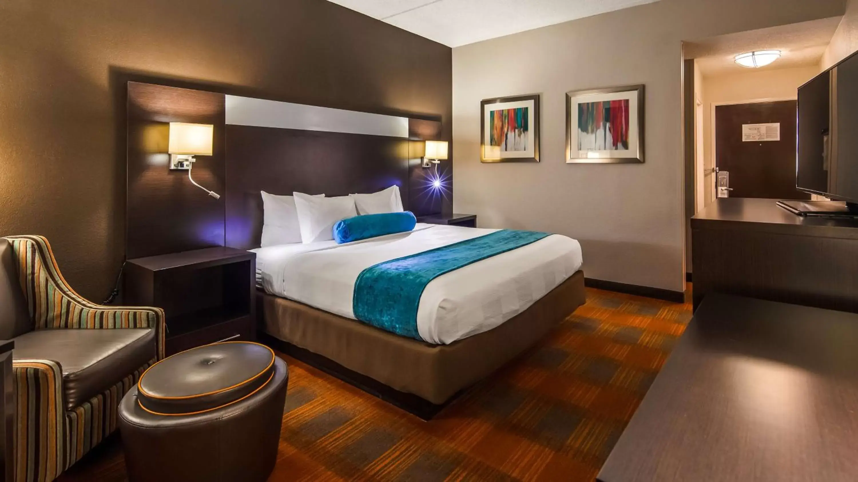 King Room with Roll In Shower - Non-Smoking in Best Western Plus Pineville-Charlotte South King Room with Roll In Shower - Non-Smoking in Best Western Plus Pineville-Charlotte South