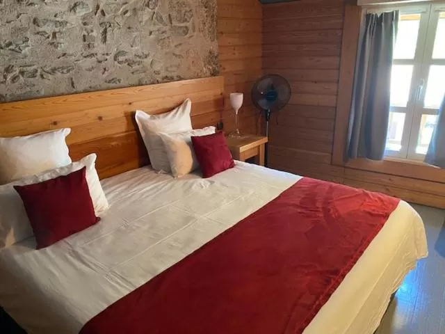 Bed in Casino Circus d'Allevard