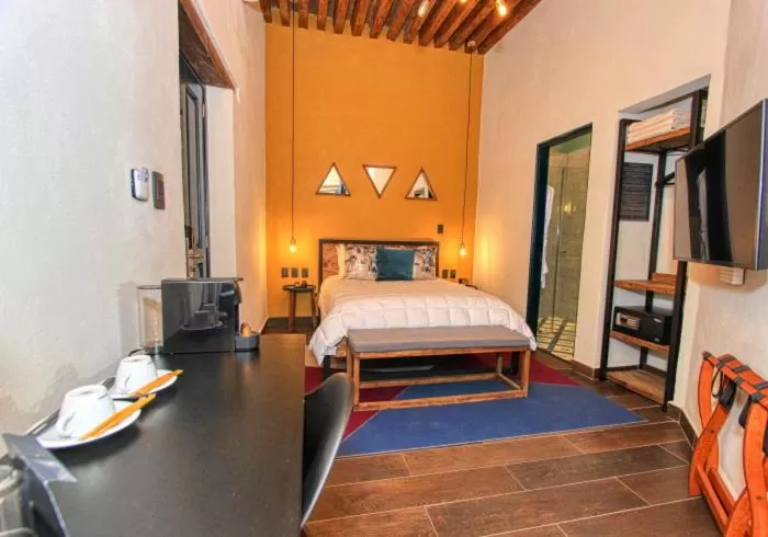 Bed in Antigua Trece Hotel Fusión & SPA