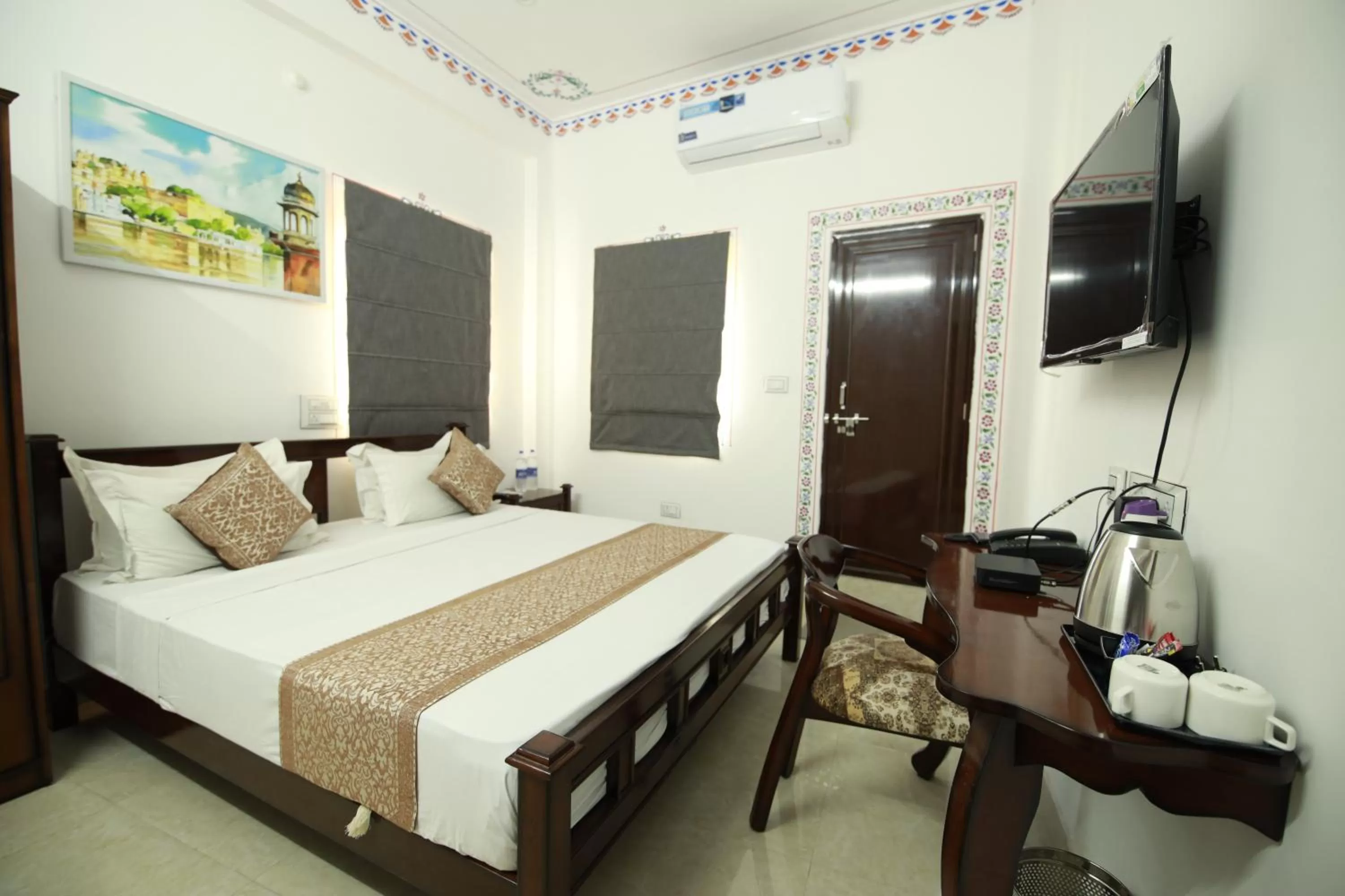 Photo of the whole room, Bed in Hotel Casa by the lake