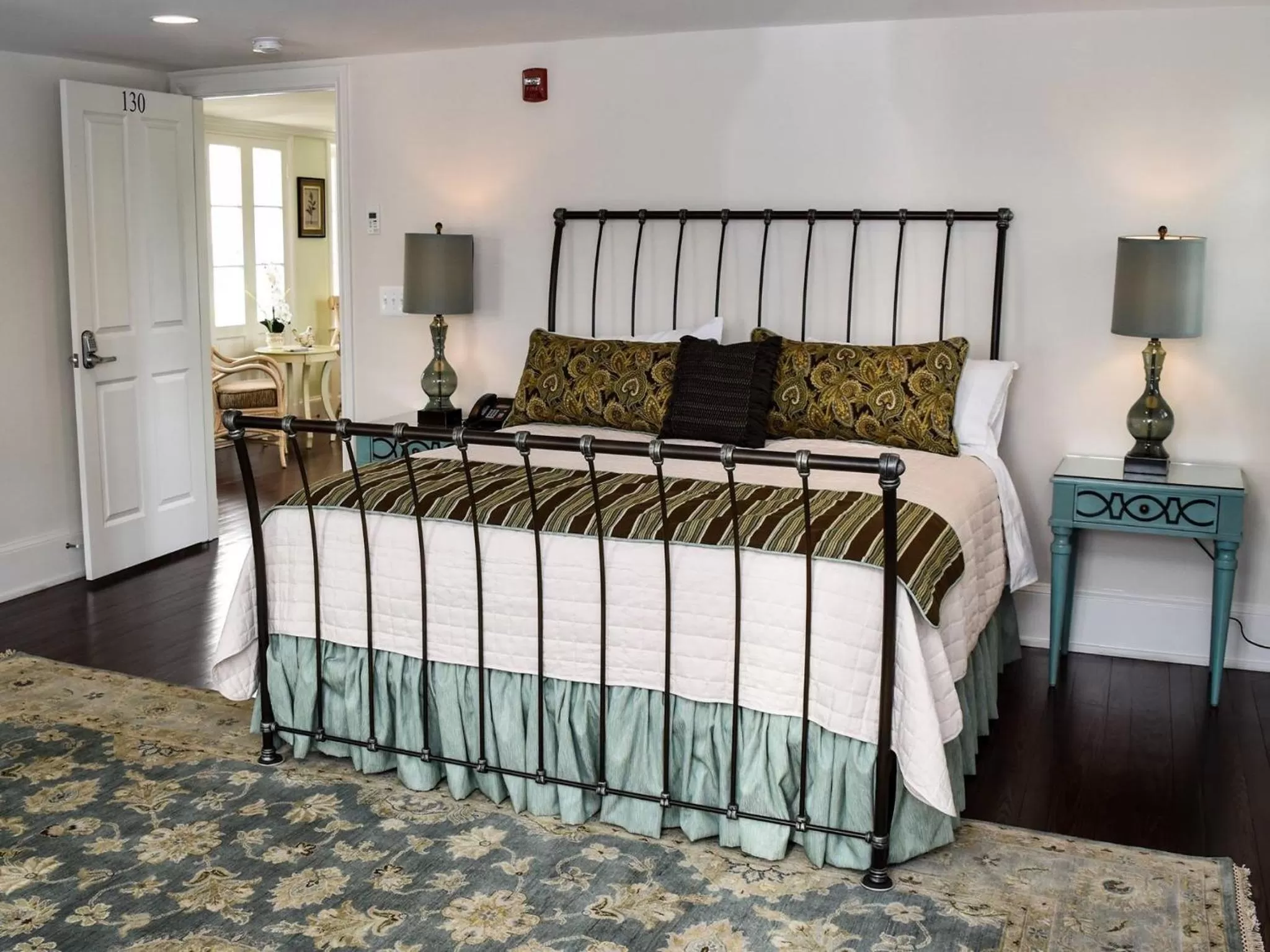 Bed in Inn at Evergreen