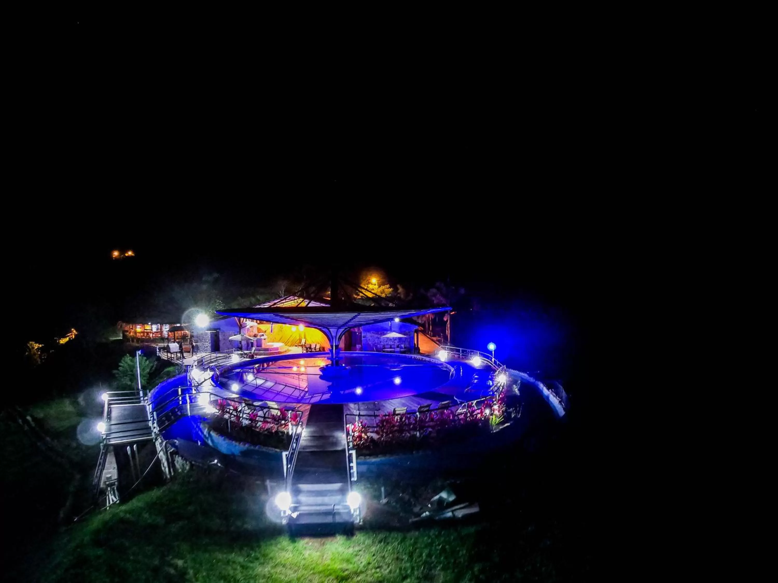 Evening entertainment, Pool View in Hotel Hacienda Don Paolo