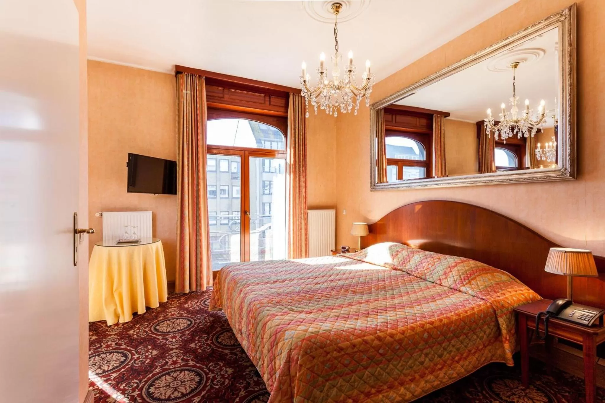 Bedroom, Bed in Avenue Hotel by F-Hotels