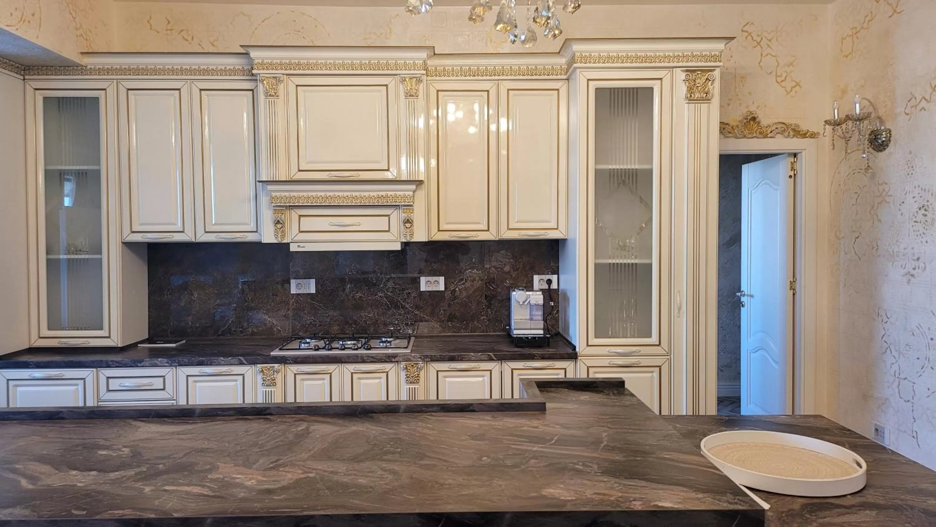 Dining area, Kitchen/Kitchenette in Terrace Suites Iasi