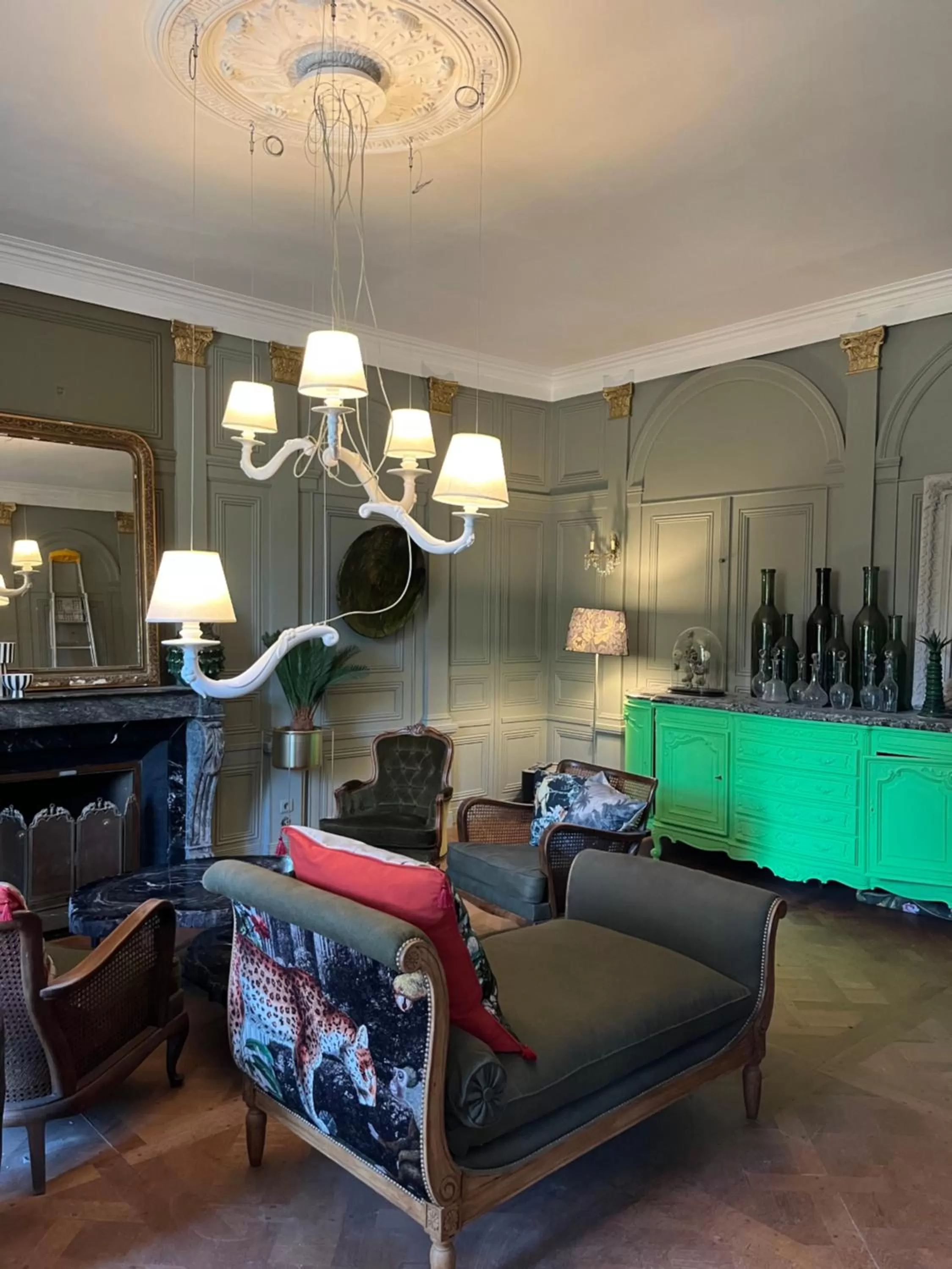 Seating area in la_grande_guerais