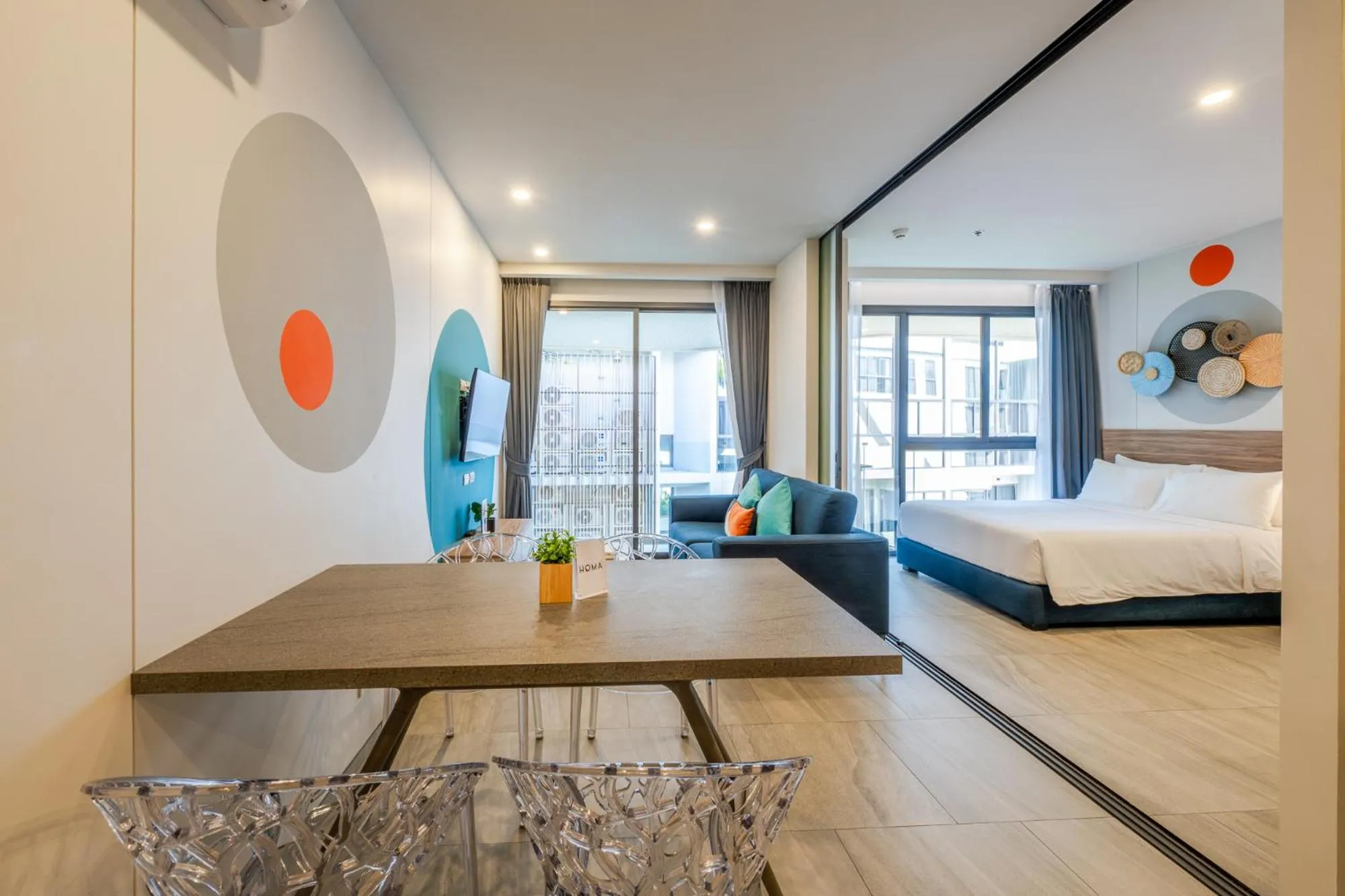 Living room, Bed in HOMA Phuket Town