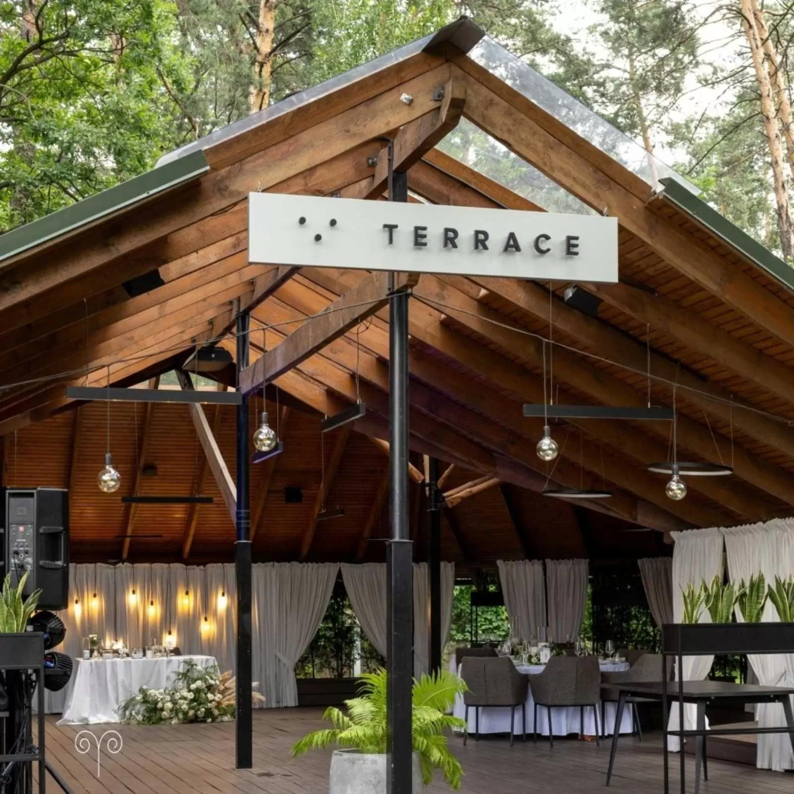 Property building in ONOVO Dendra Hotel