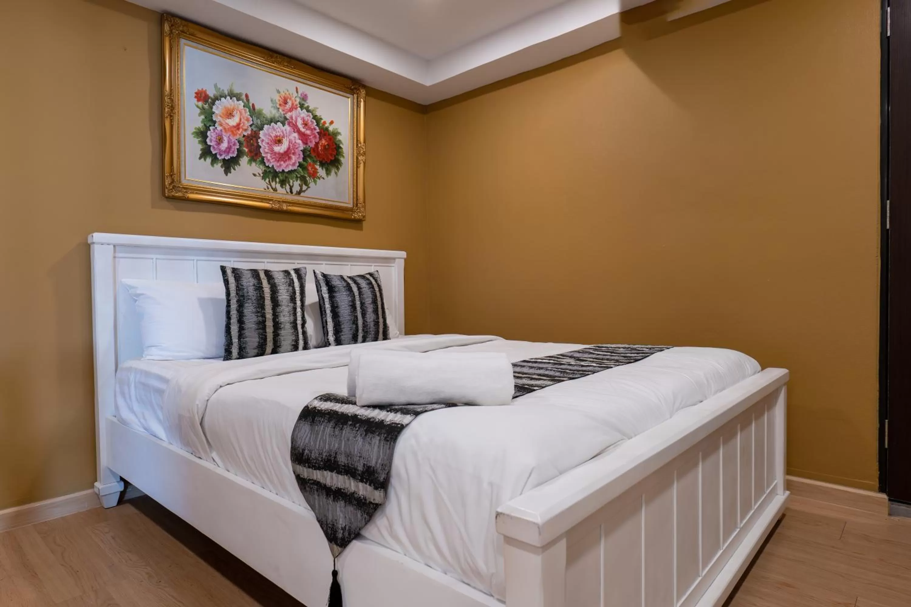 Bedroom, Bed in Anandpura Riverside Hotel