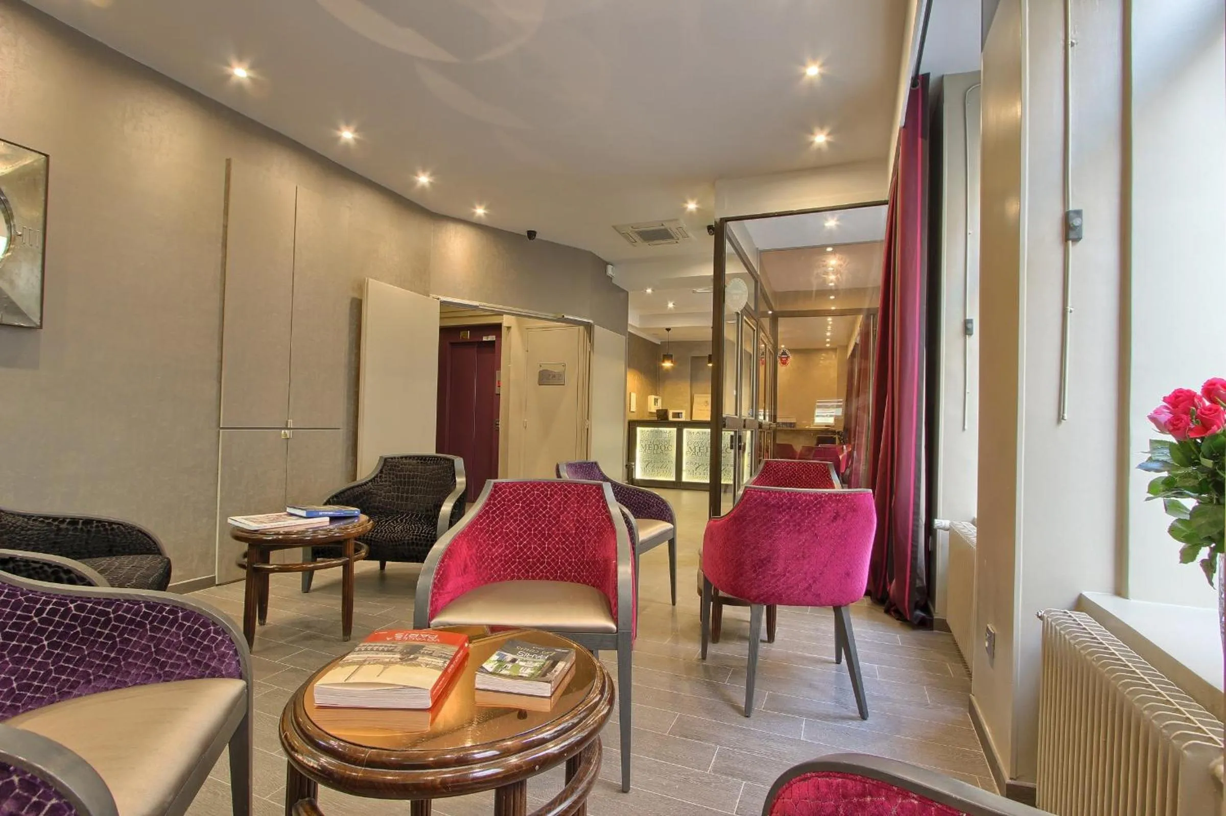 Lobby or reception in Villa Margaux Opéra Montmartre