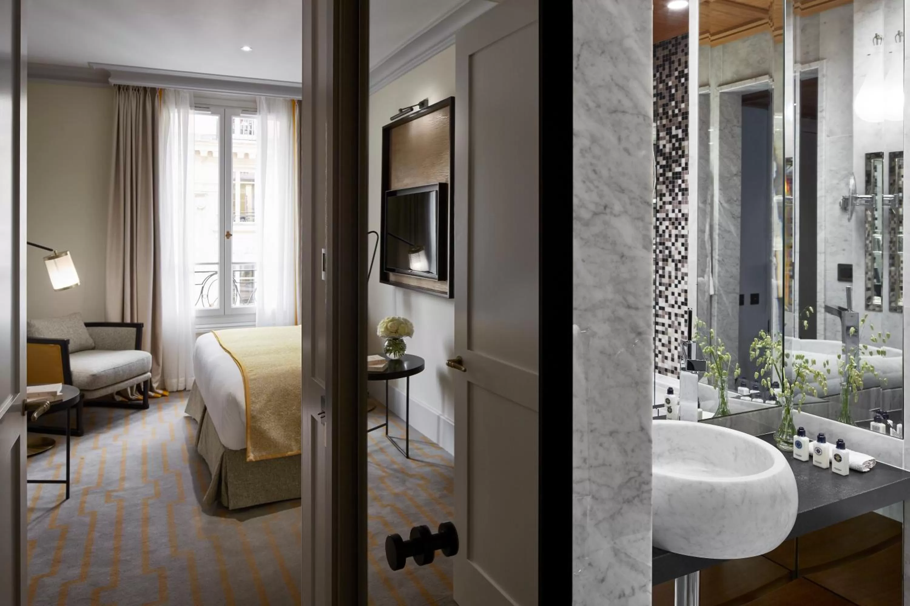 Bedroom in Hotel Montalembert