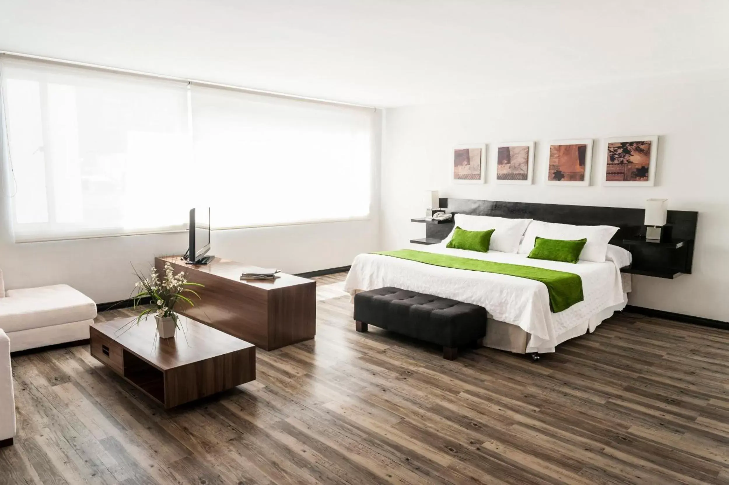 Suite with King Bed in Hotel Bogota Virrey Suite with King Bed in Hotel Bogota Virrey