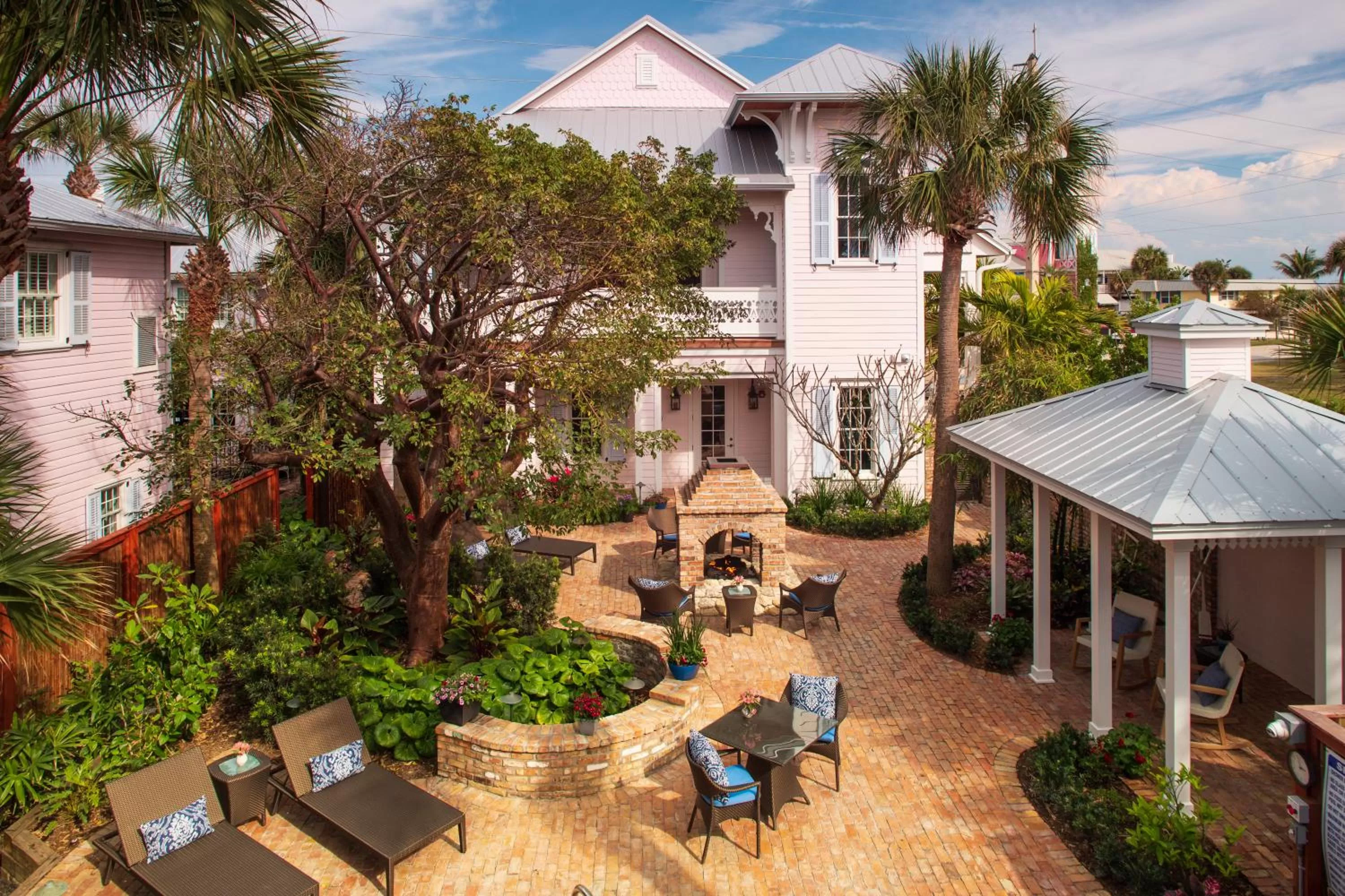 Garden view in Port d'Hiver Bed and Breakfast