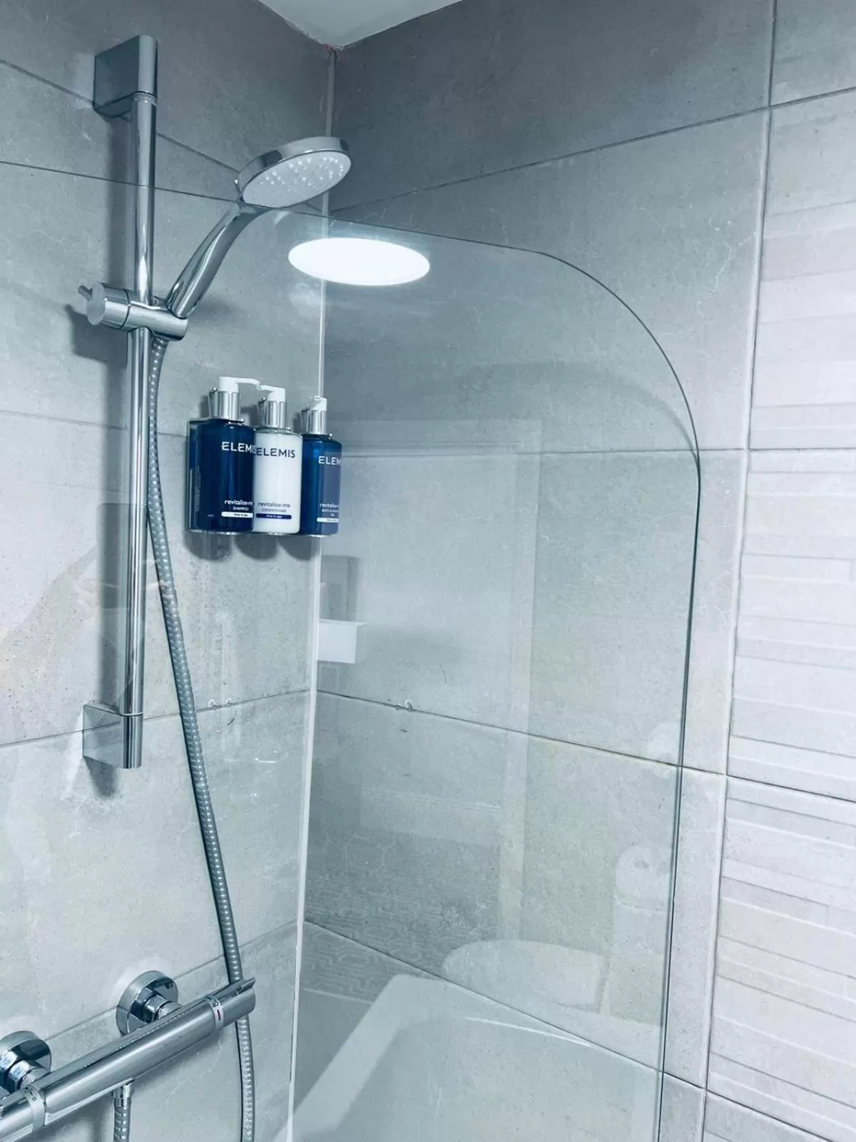 Bathroom in Llandudno Bay Hotel