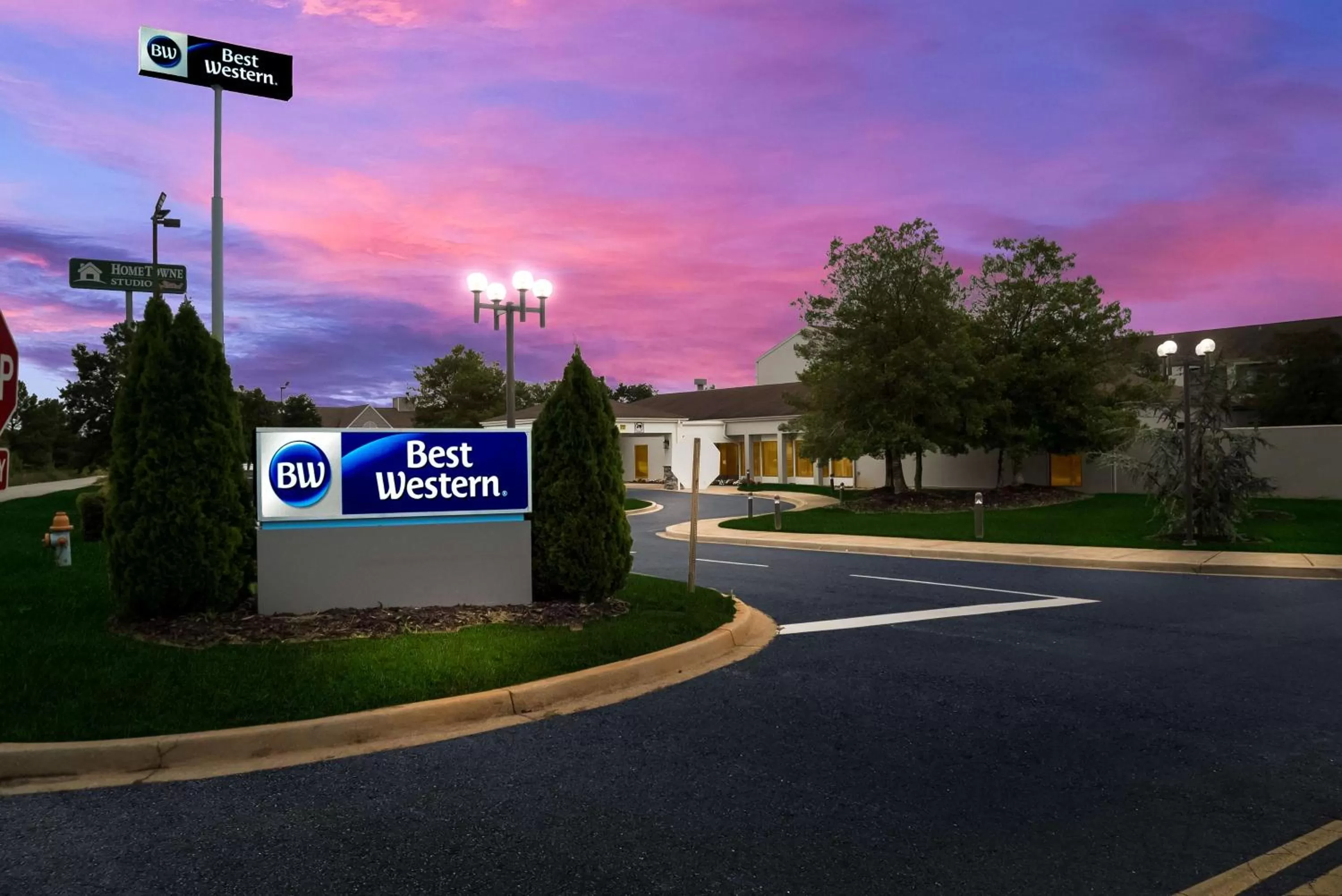 Property building in Best Western Spartanburg Northwest