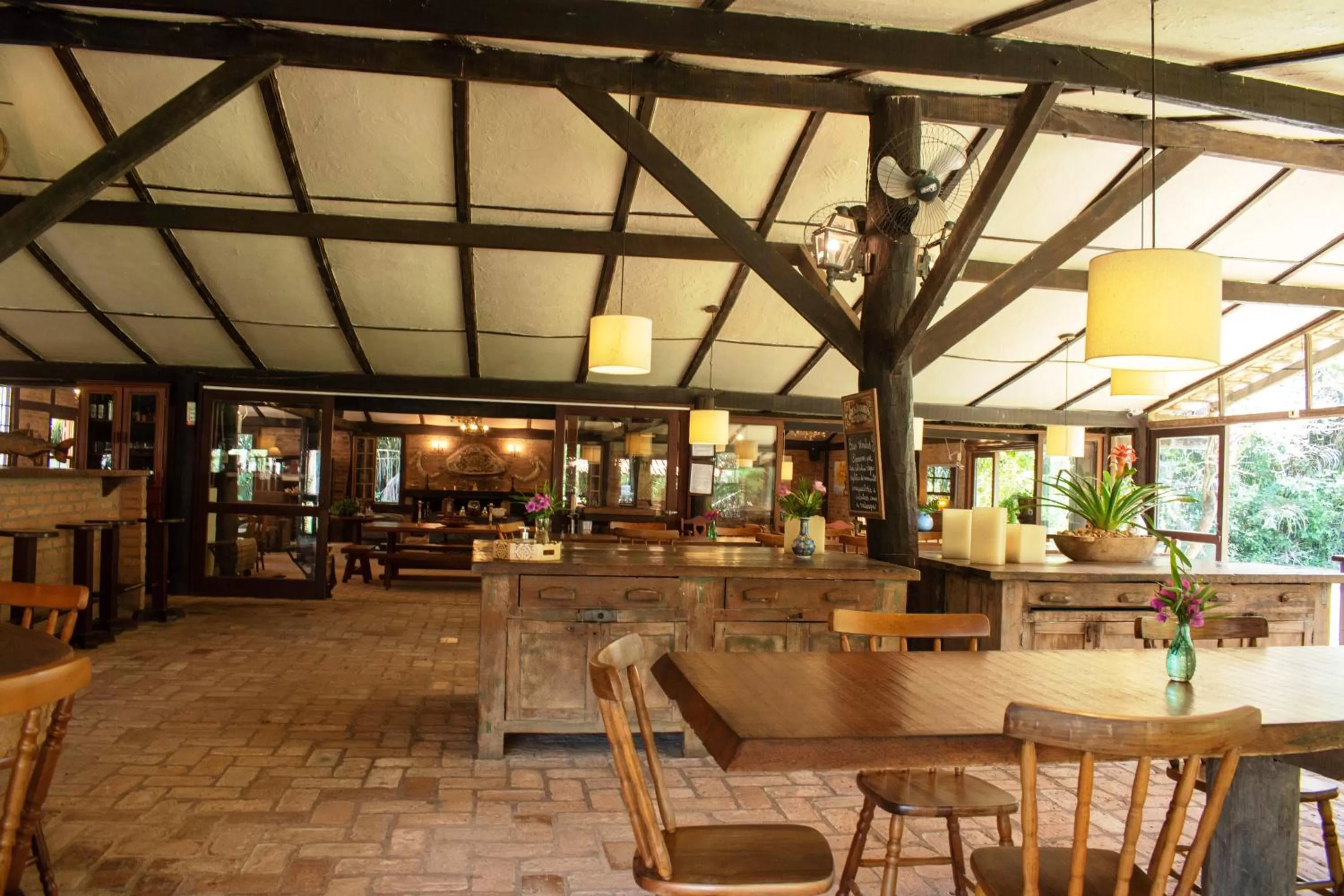 Restaurant/places to eat in Hotel Santa Esmeralda