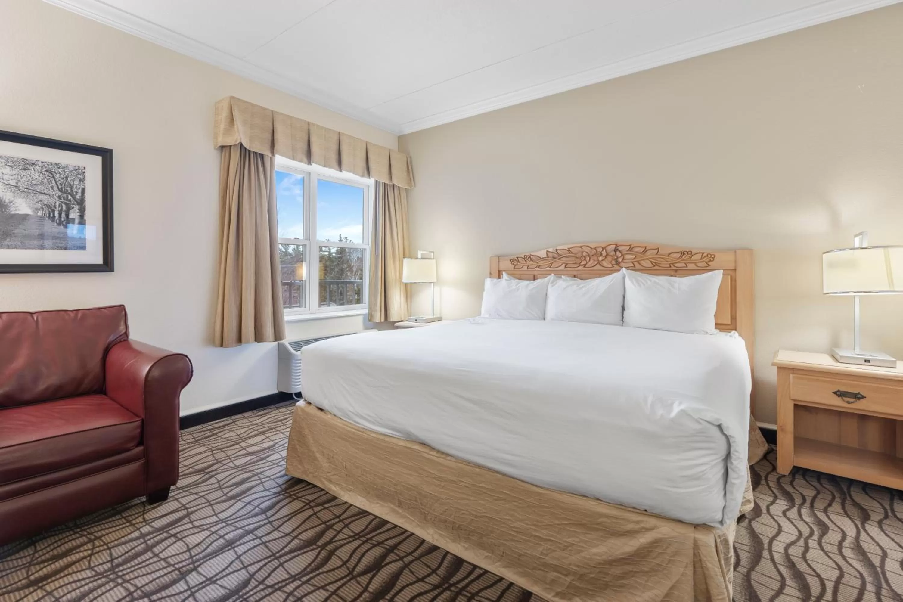 Bedroom, Bed in Cherry Tree Inn & Suites