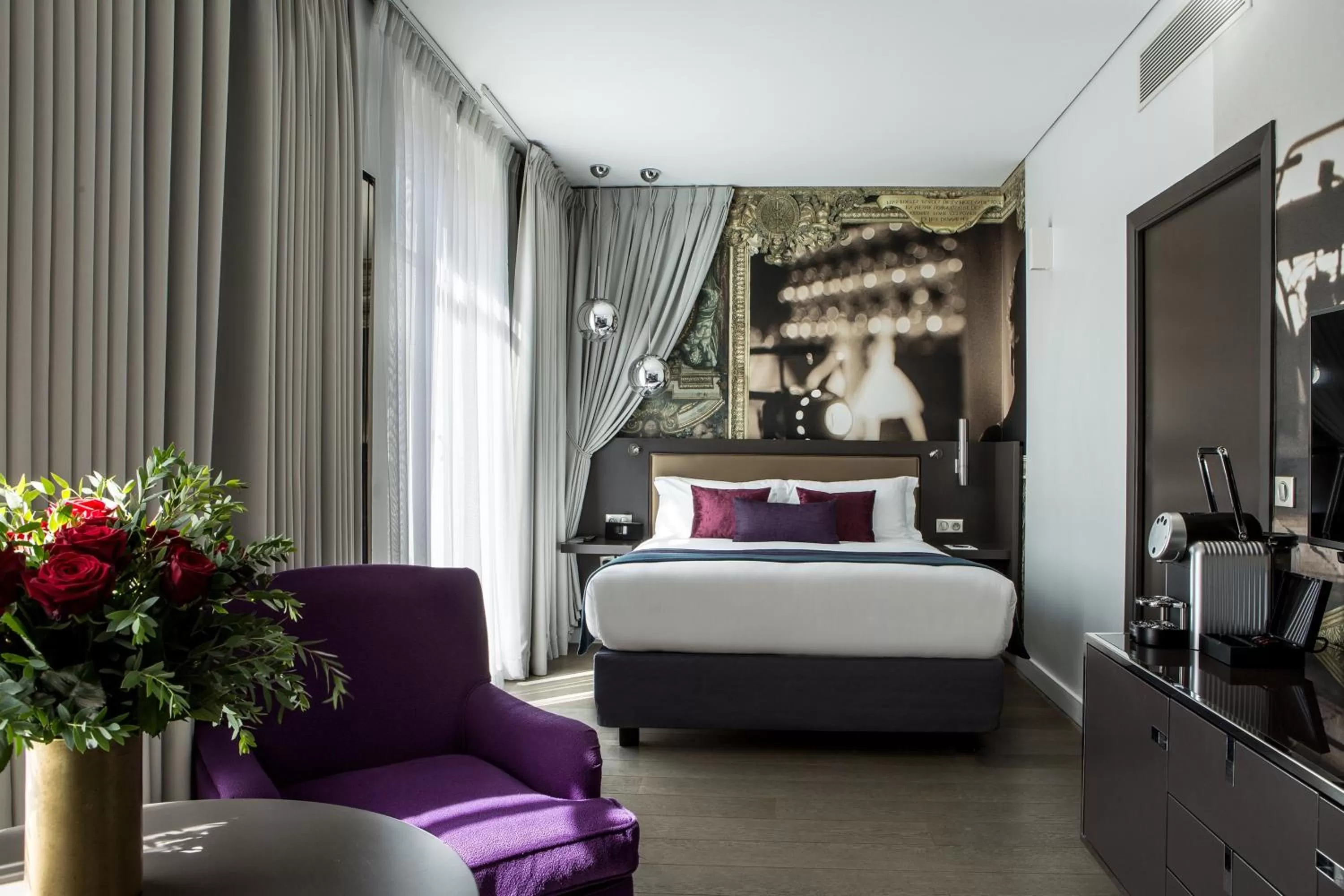 Photo of the whole room, Bed in Hotel Indigo Paris - Opera by IHG