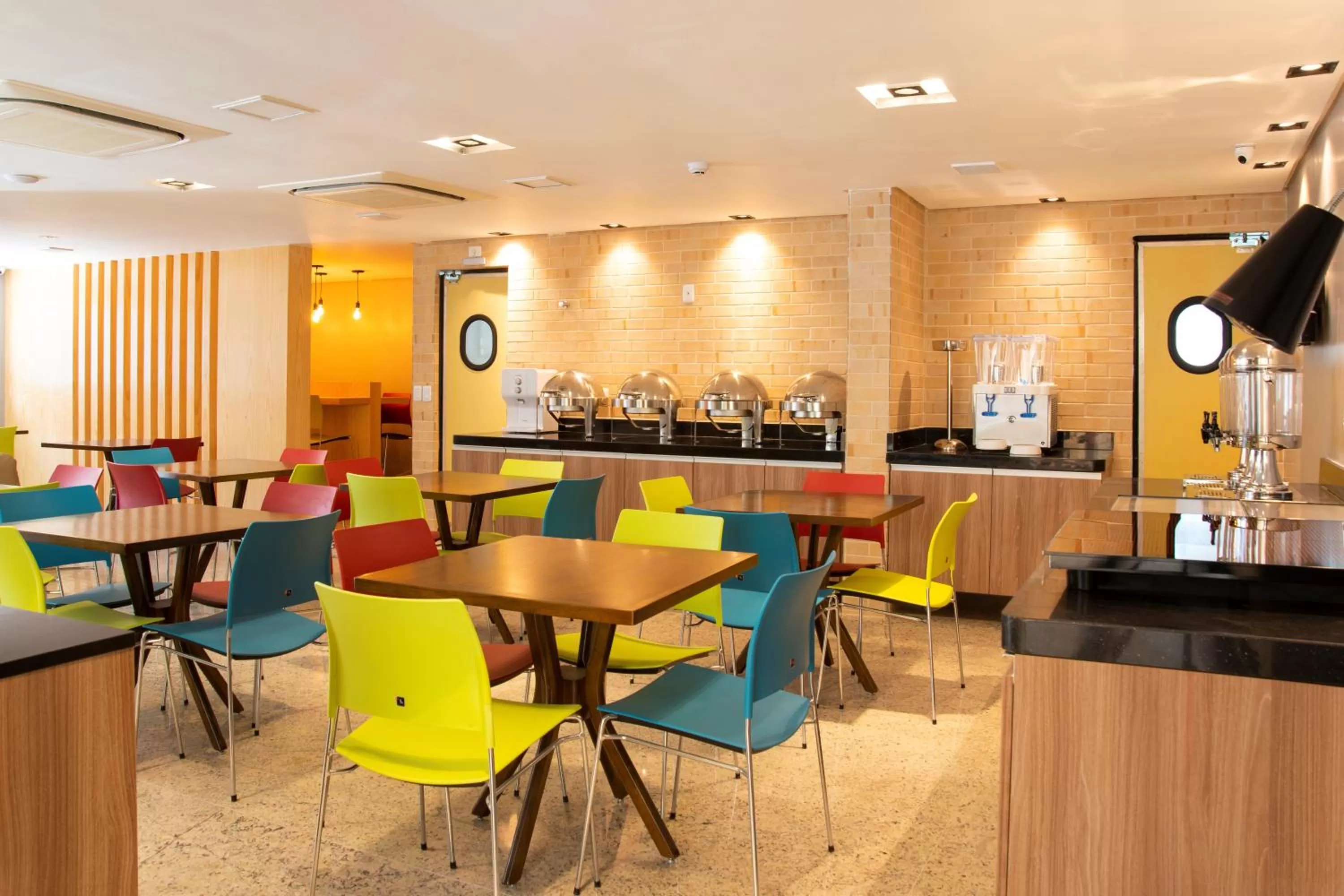 Restaurant/places to eat in Comfort Hotel Maceió