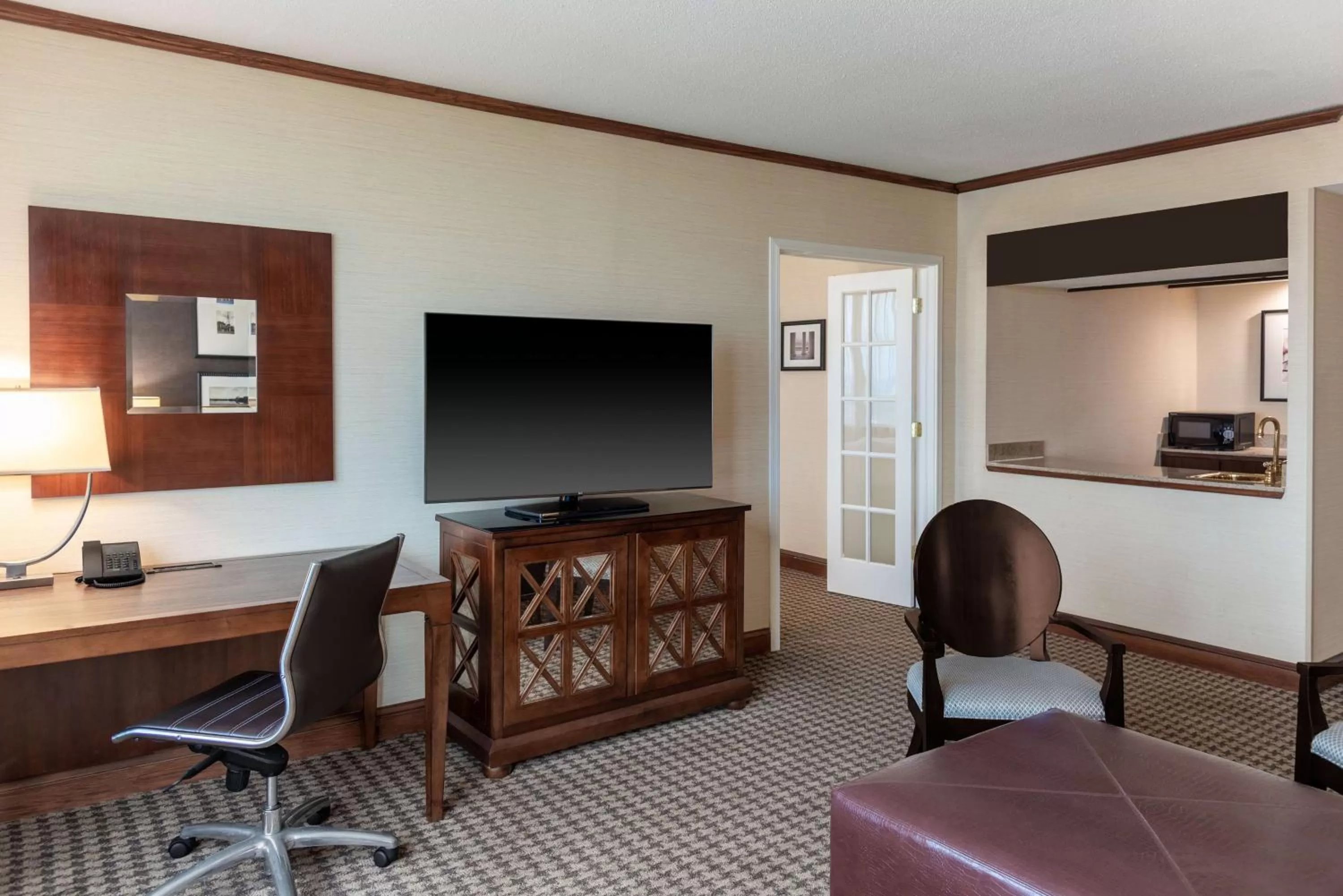 Bedroom in Hilton Alexandria Mark Center