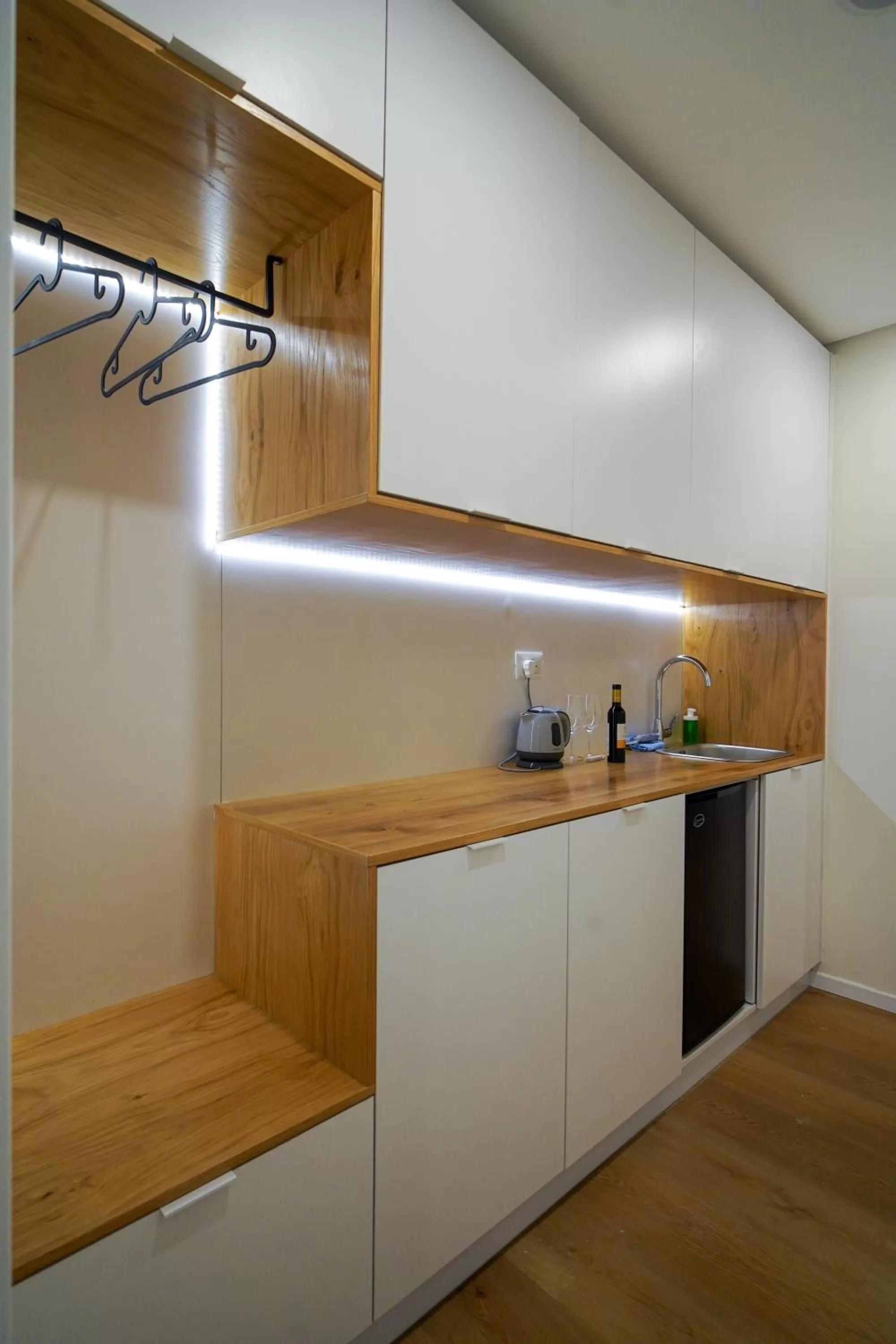 Coffee/tea facilities in Urbanic Hotel