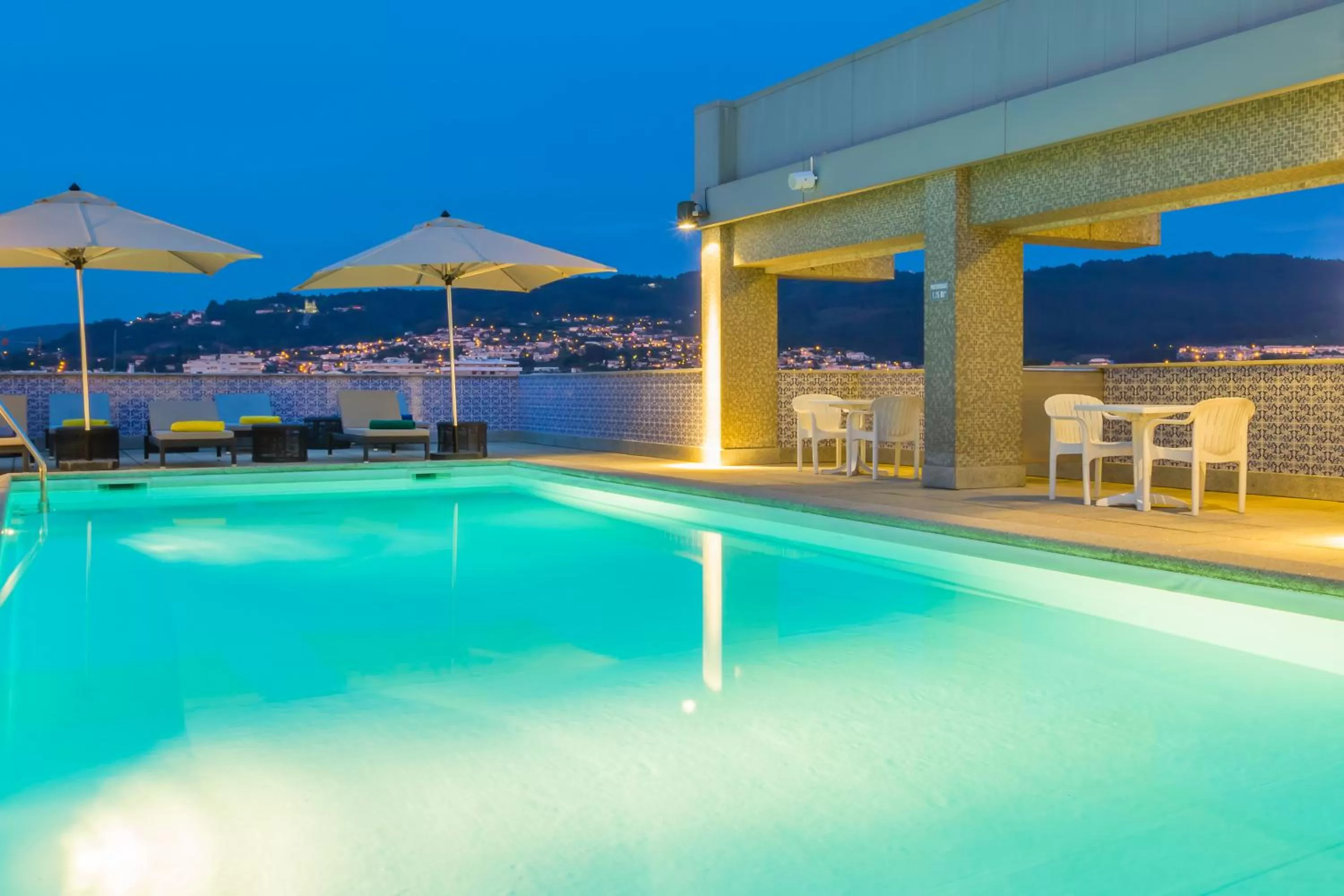 Night in Hotel Mercure Braga Centro