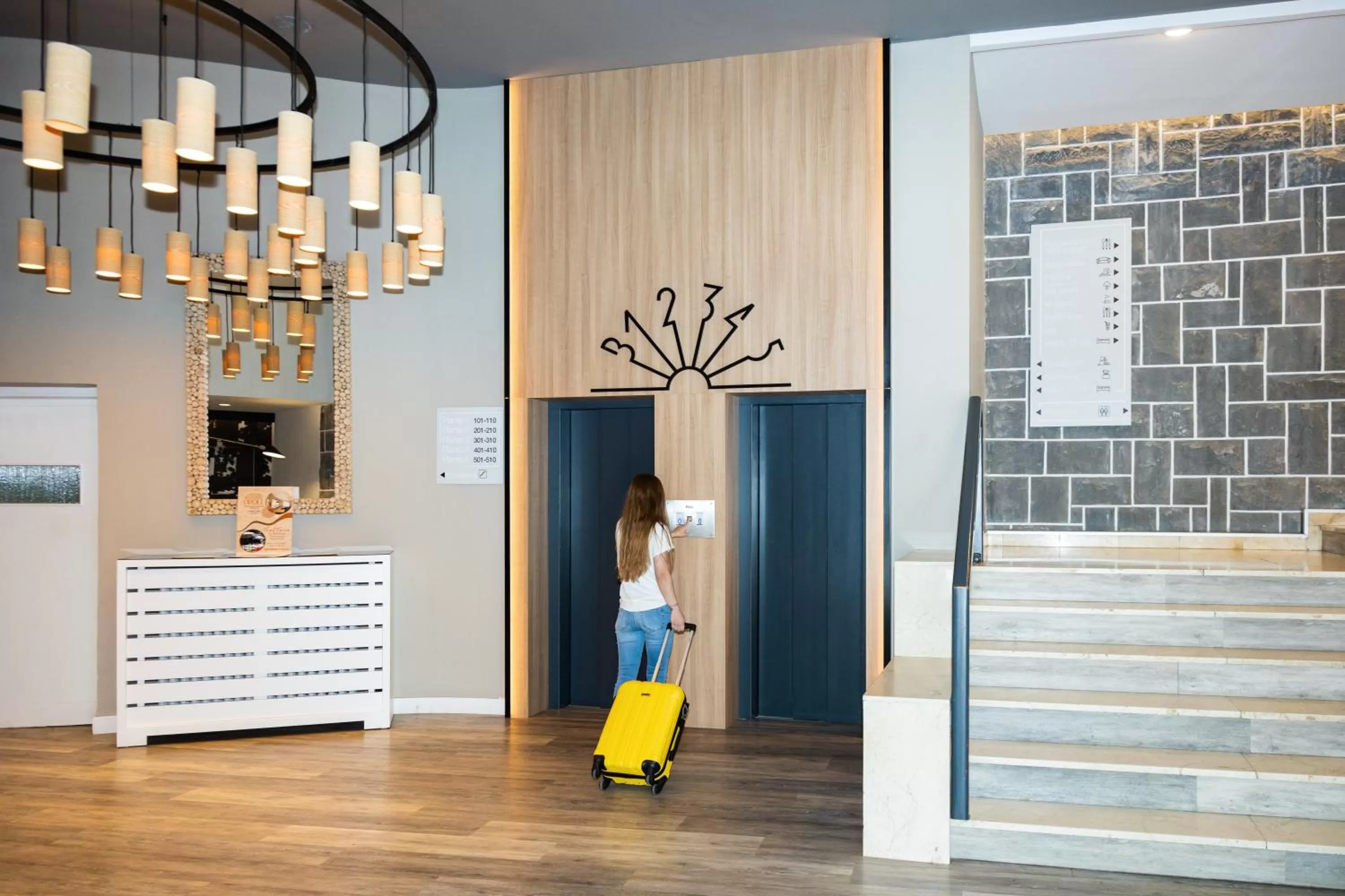 Family in Gran Hotel de Jaca