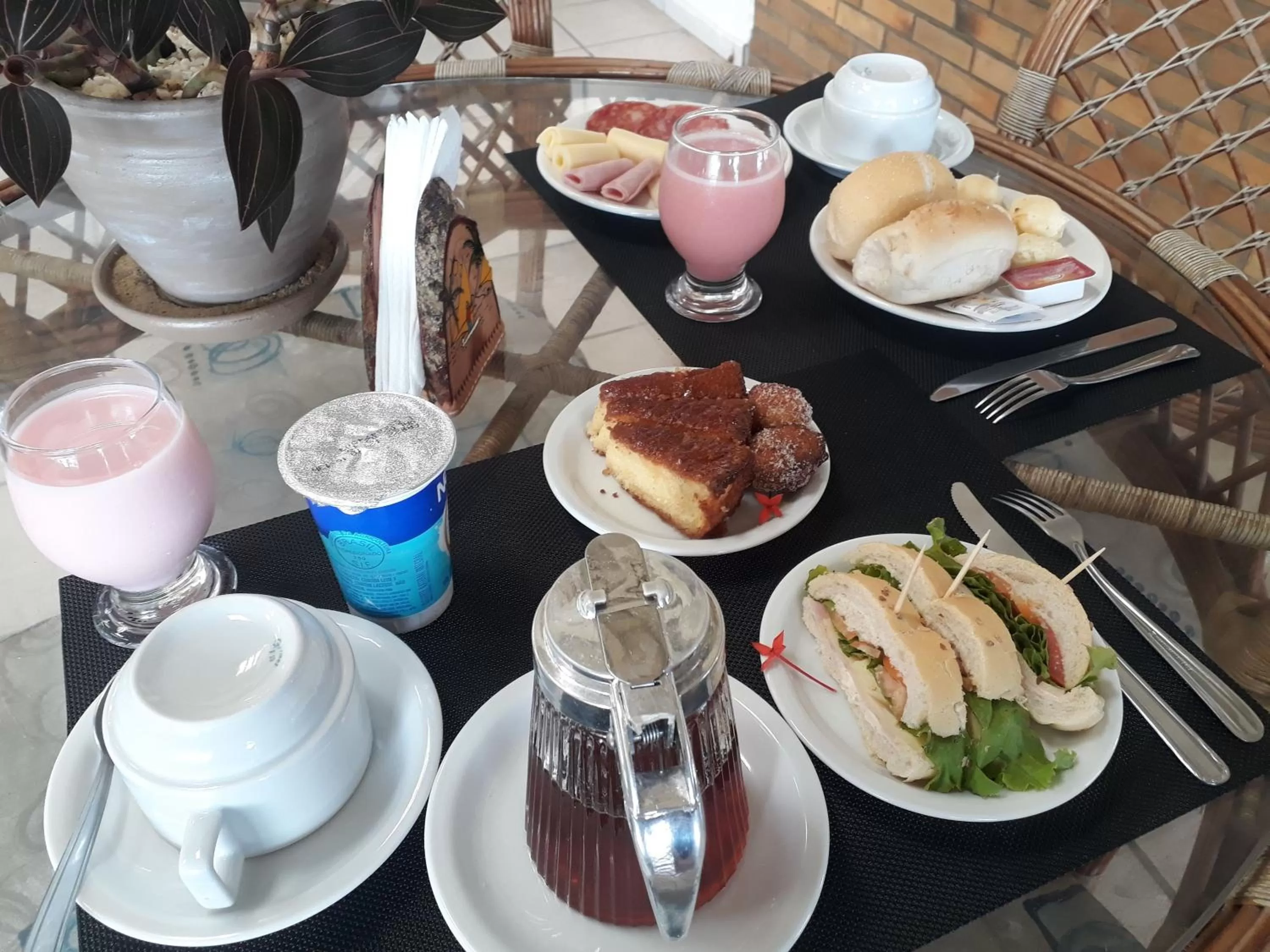 Breakfast in Pousada America do Sol